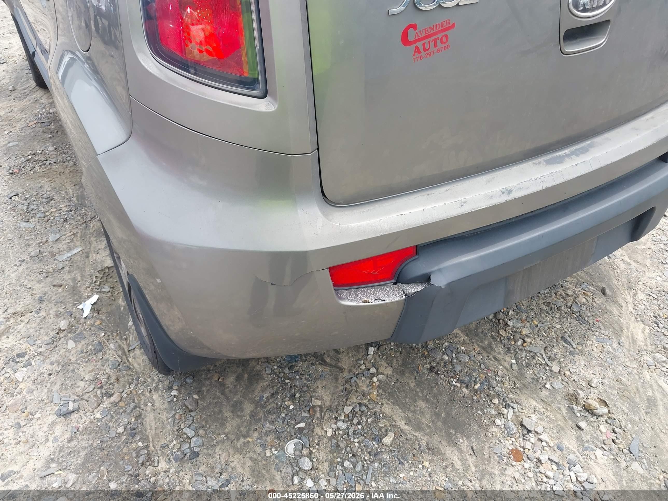 2011 Kia Soul + Gray vin: KNDJT2A22B7302178