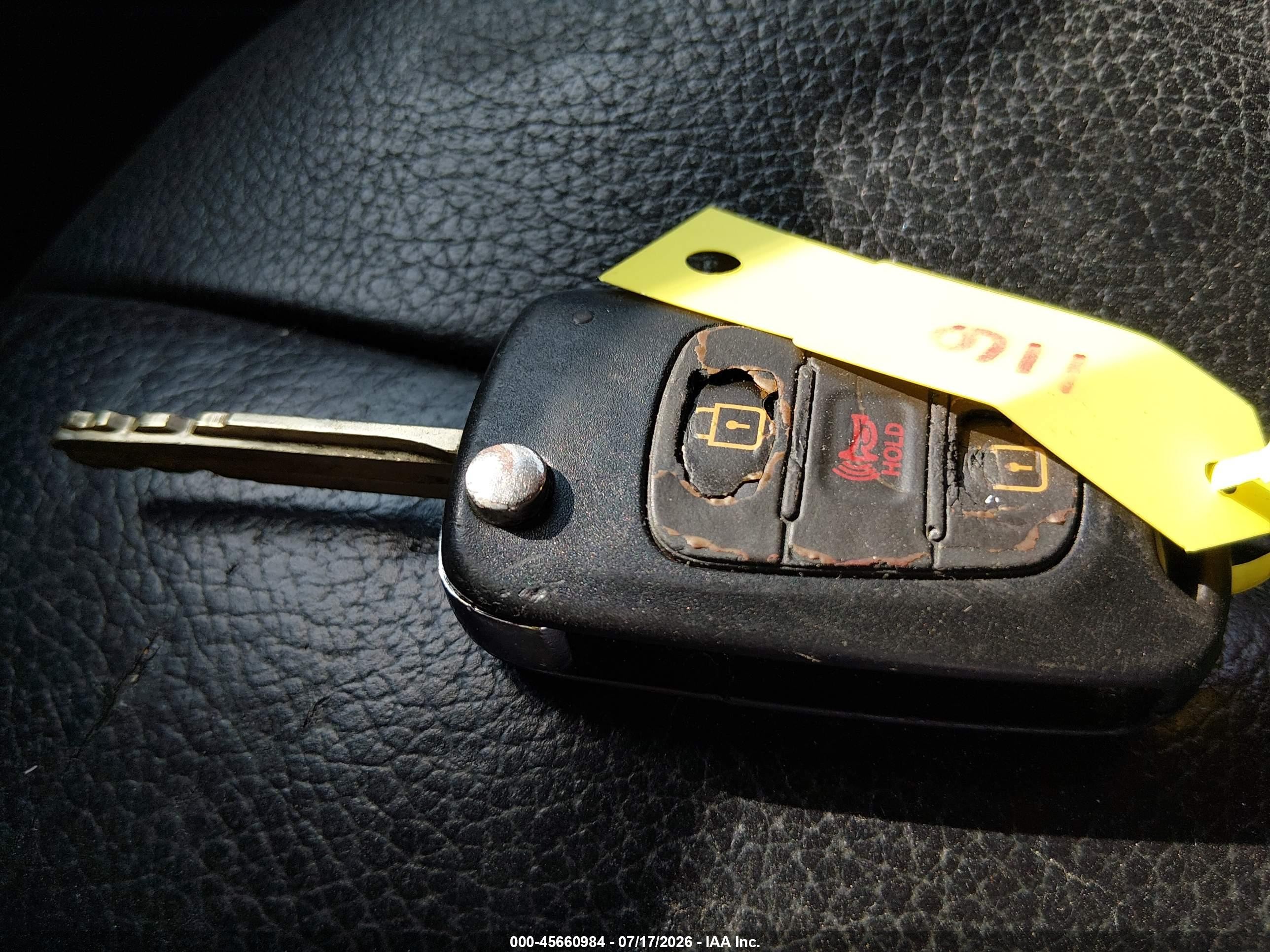 2011 Kia Soul Sport Silver vin: KNDJT2A22B7705979