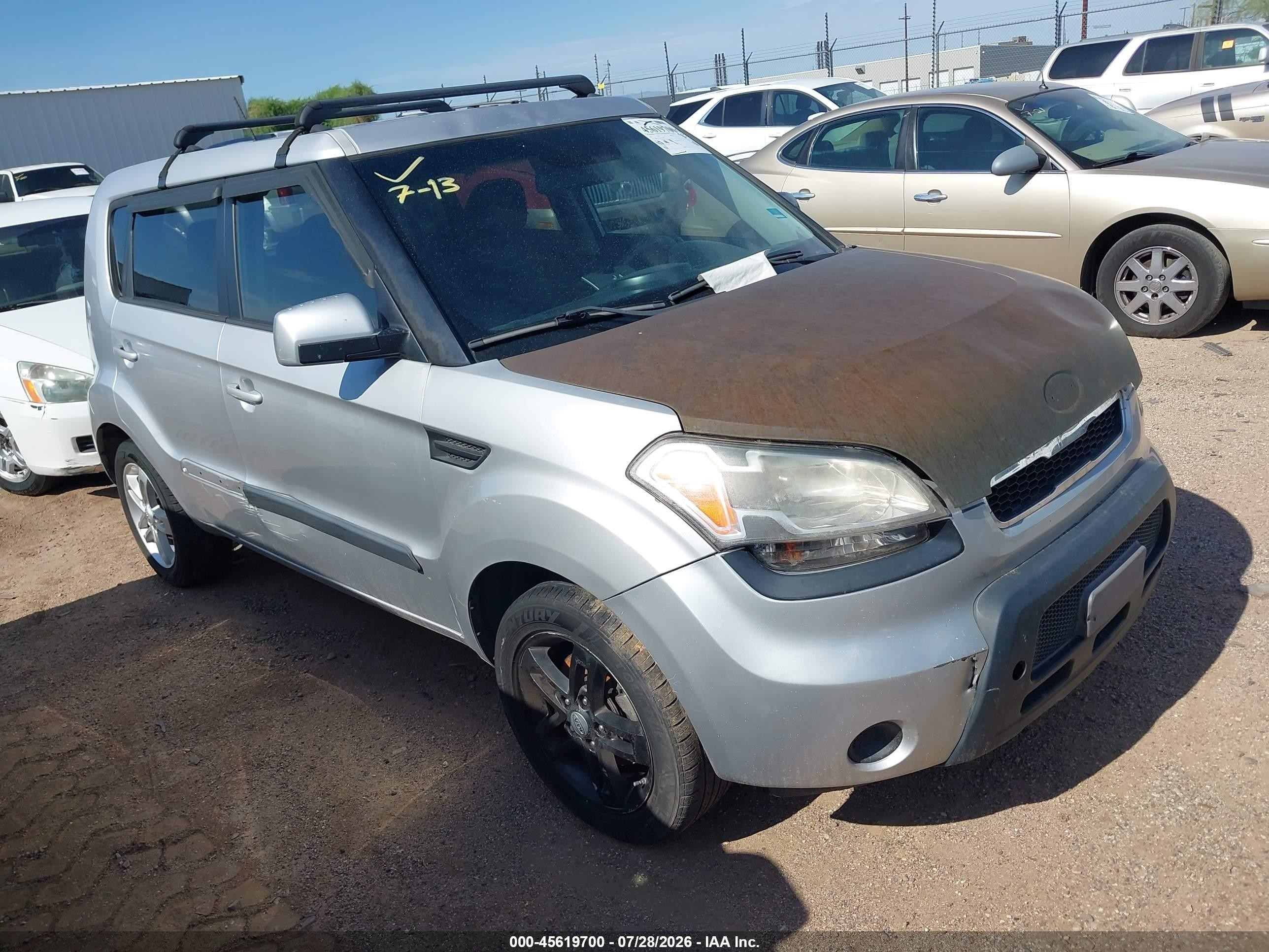 2011 Kia Soul + Silver vin: KNDJT2A22B7721986