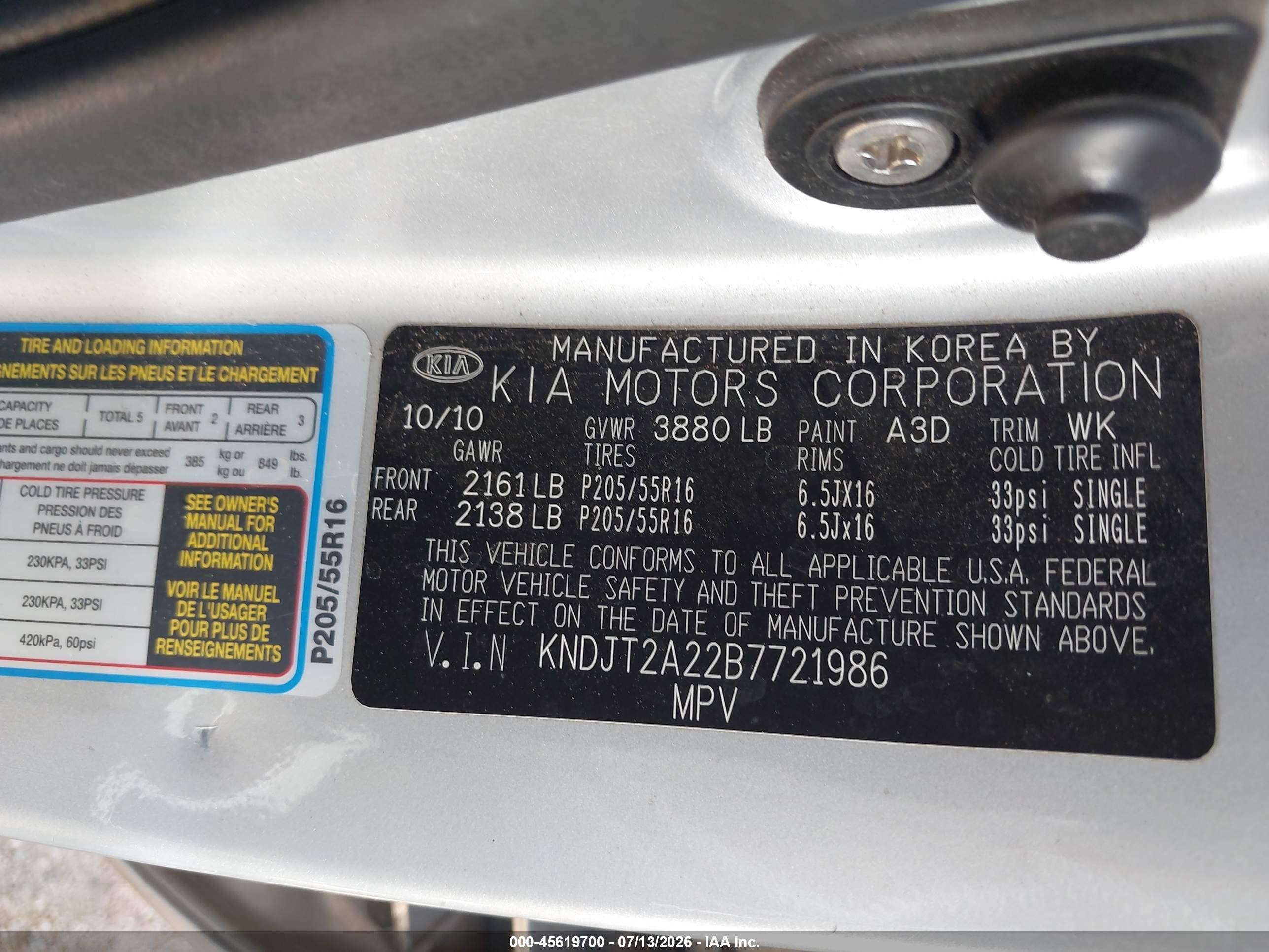 2011 Kia Soul + Silver vin: KNDJT2A22B7721986