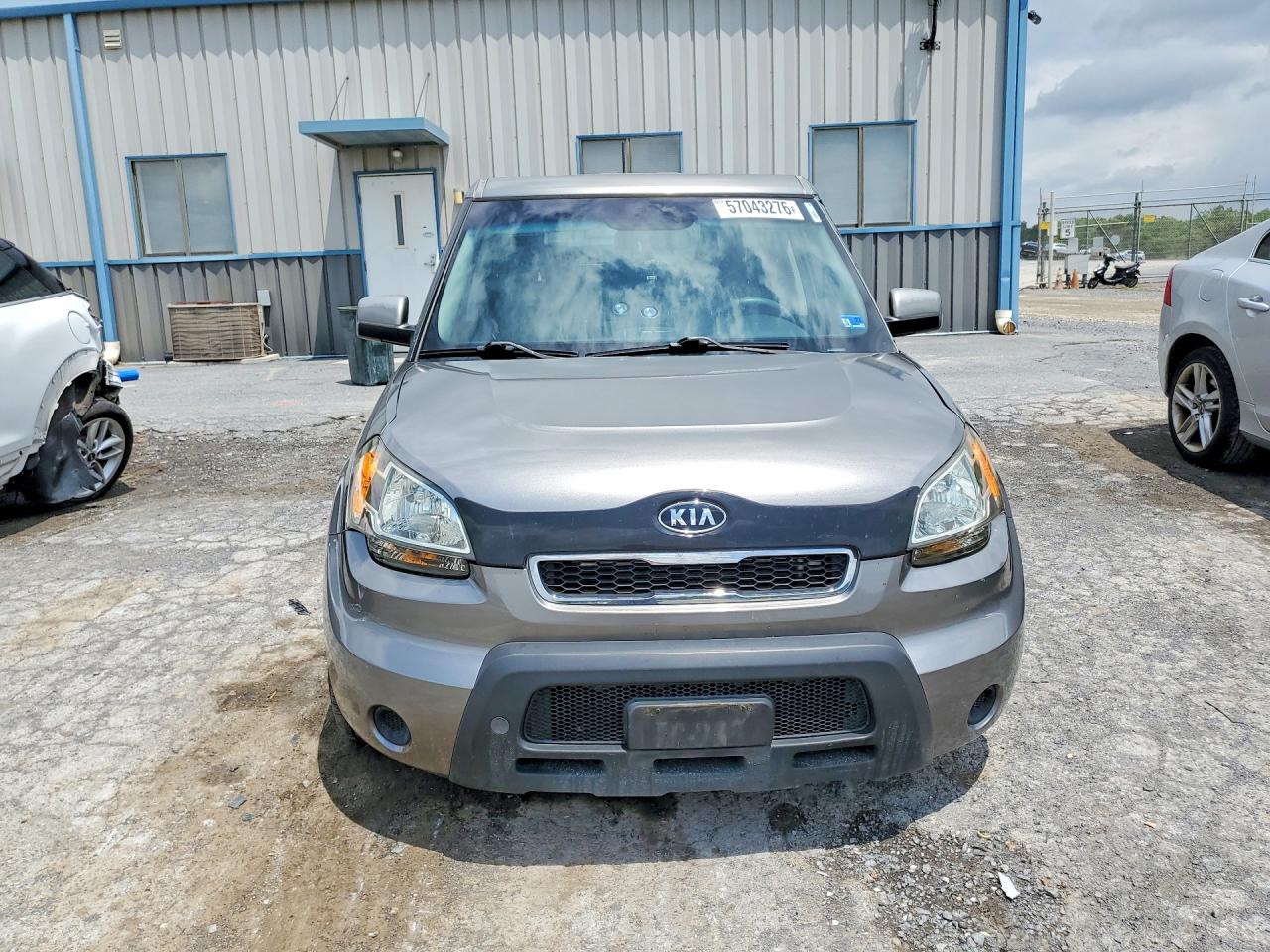 2010 Kia Soul + Silver vin: KNDJT2A23A7038807