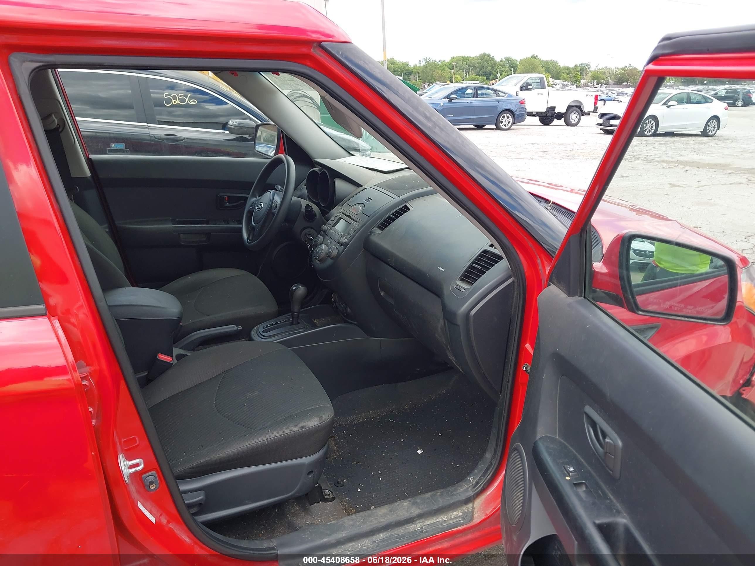 2010 Kia Soul + Red vin: KNDJT2A23A7039214