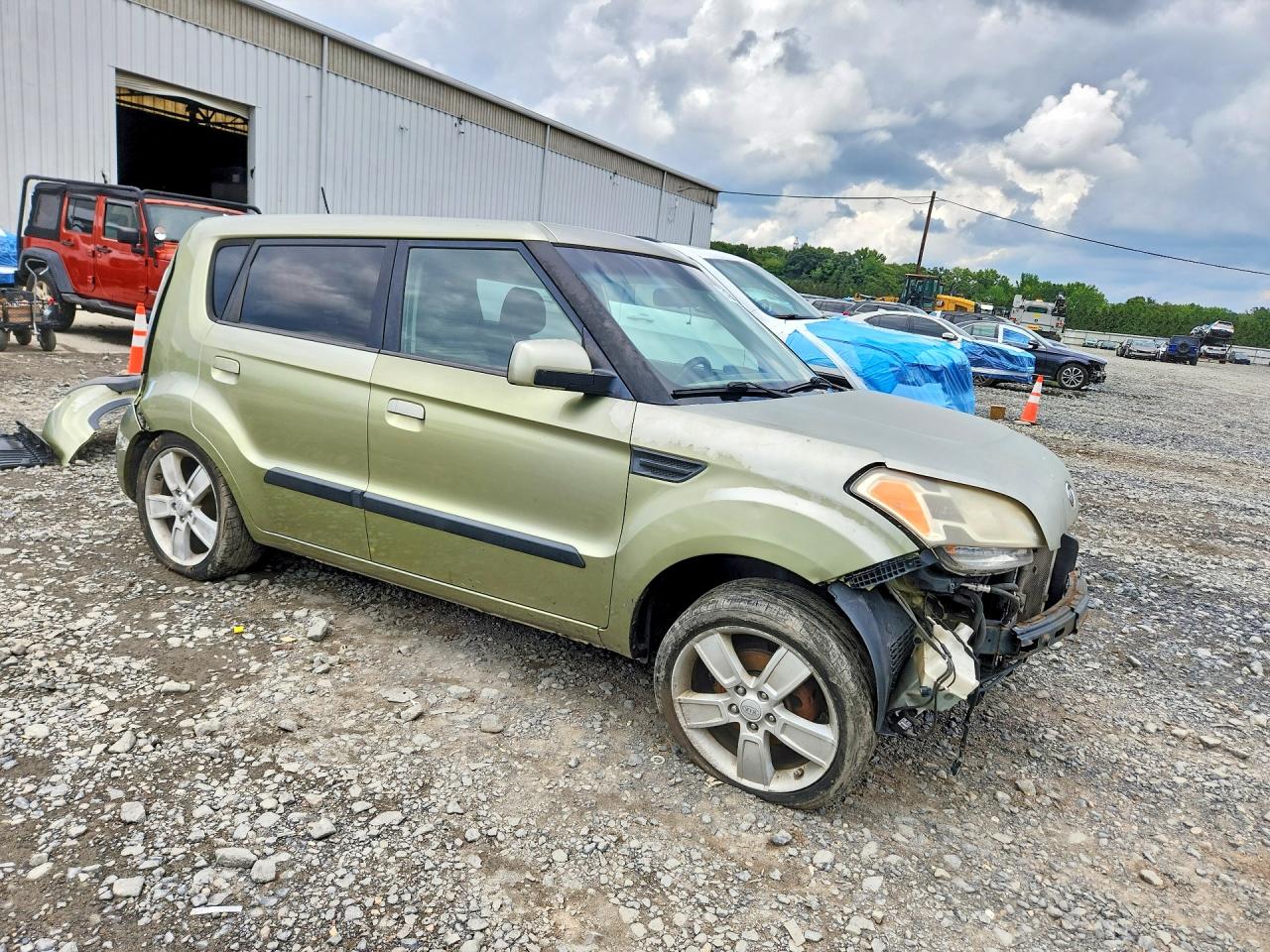 2010 Kia Soul + Green vin: KNDJT2A23A7074402