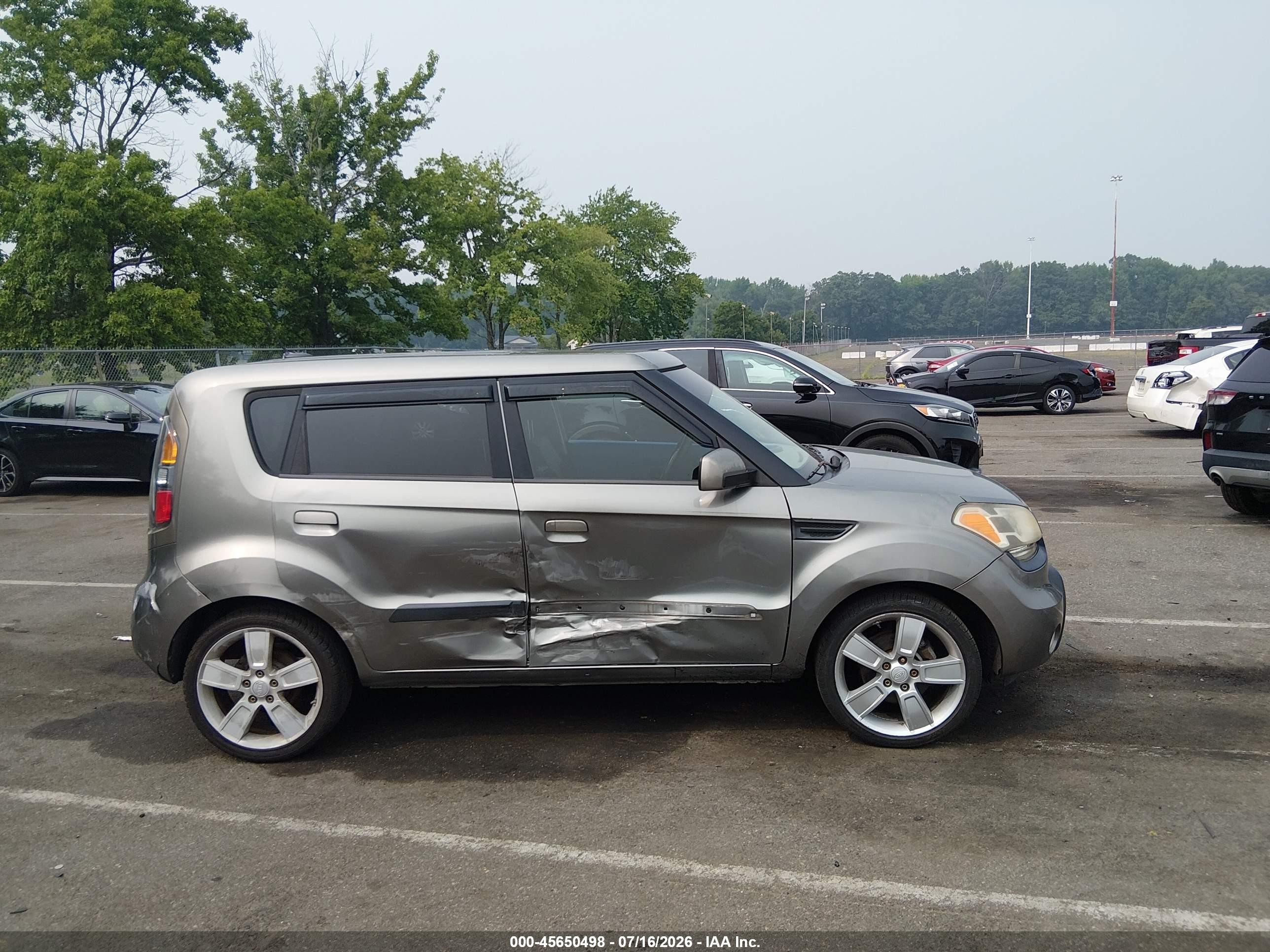 2010 Kia Soul ! Green vin: KNDJT2A23A7085836