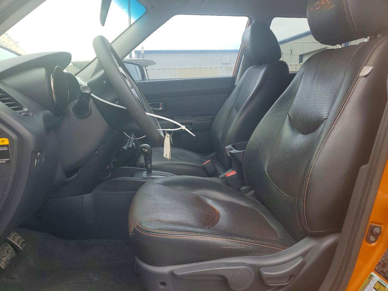 2010 Kia Soul + Orange vin: KNDJT2A23A7112419