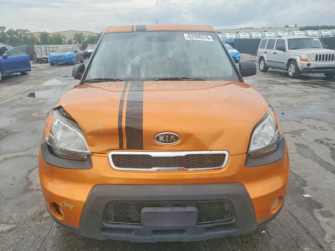 2010 Kia Soul + Orange vin: KNDJT2A23A7112419