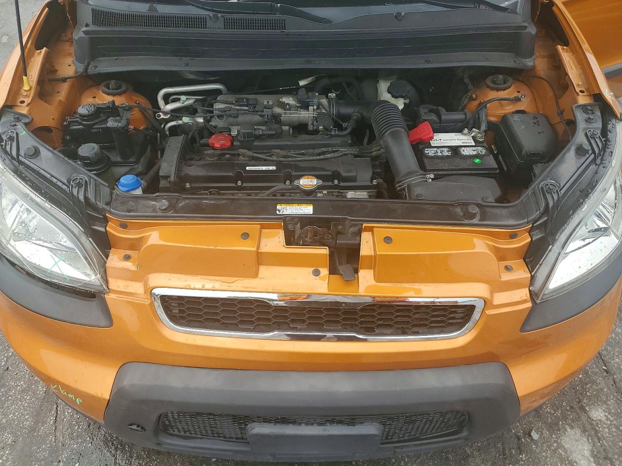 2010 Kia Soul + Orange vin: KNDJT2A23A7112419