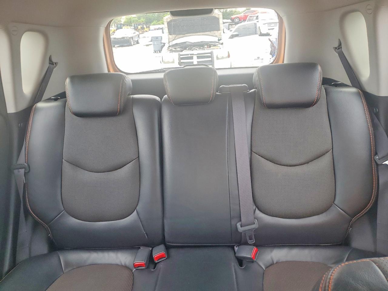 2010 Kia Soul + Orange vin: KNDJT2A23A7112419
