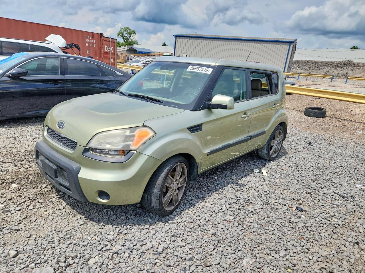 2011 Kia Soul ! Green vin: KNDJT2A23B7217446