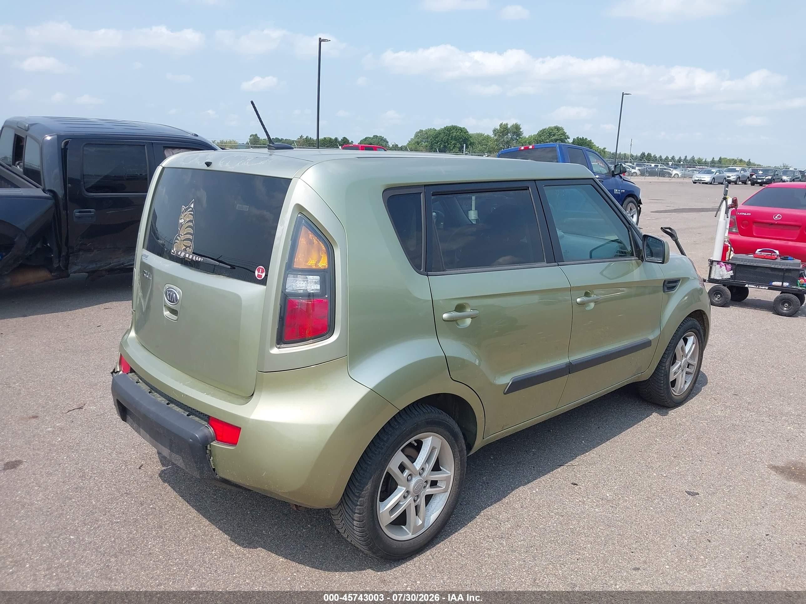 2011 Kia Soul + Green vin: KNDJT2A23B7259759
