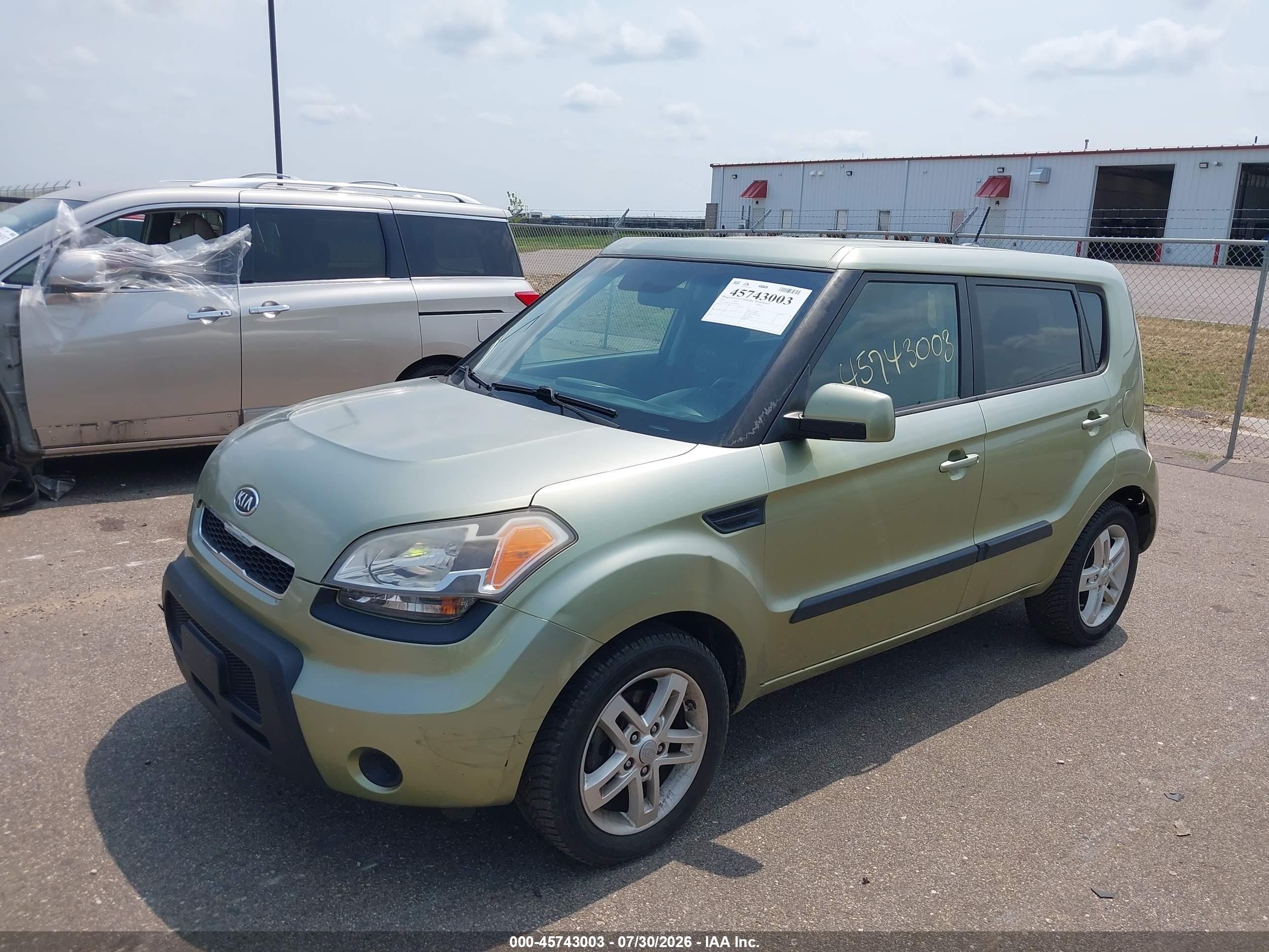 2011 Kia Soul + Green vin: KNDJT2A23B7259759