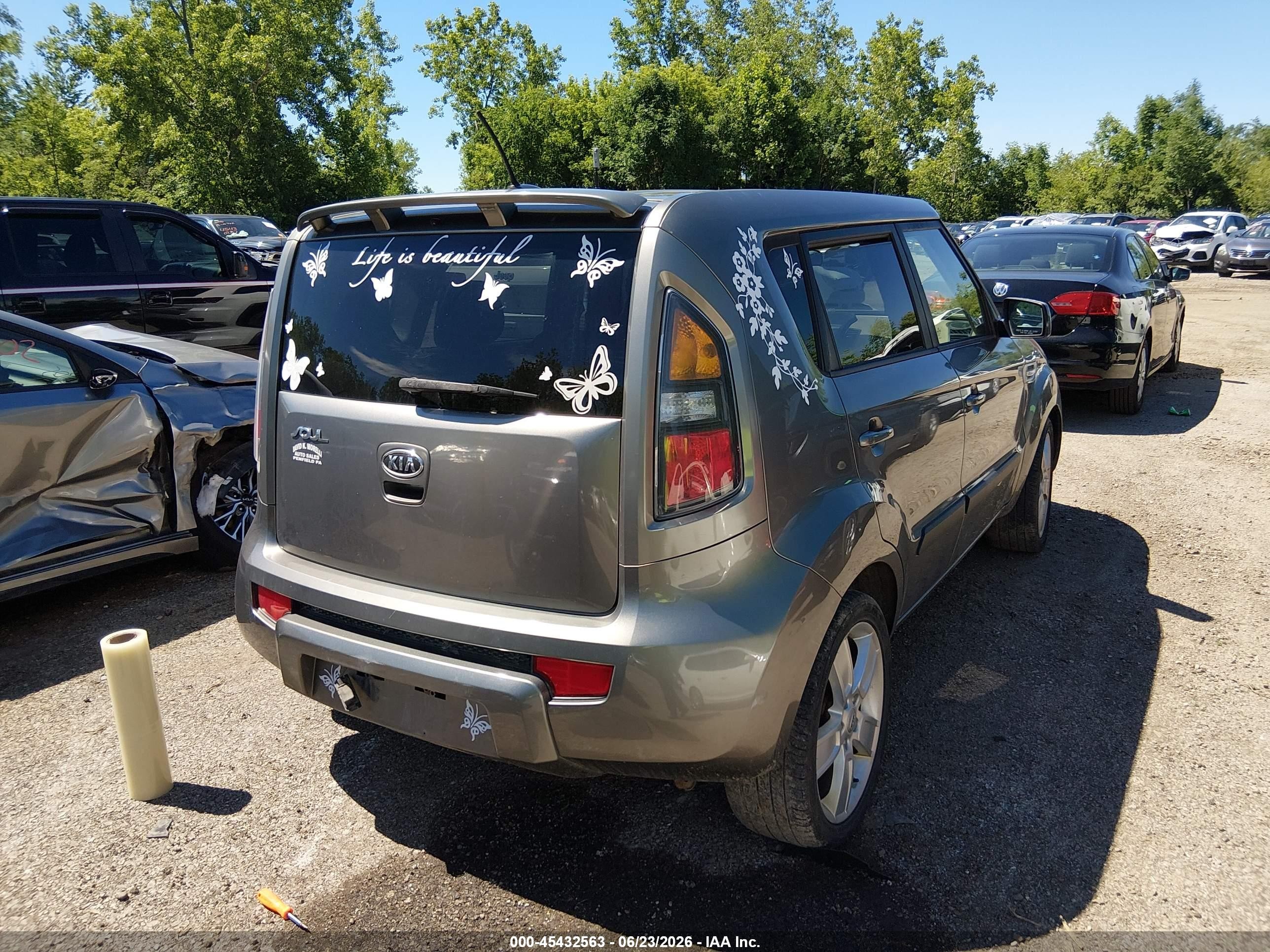 2011 Kia Soul ! Серый vin: KNDJT2A23B7281552