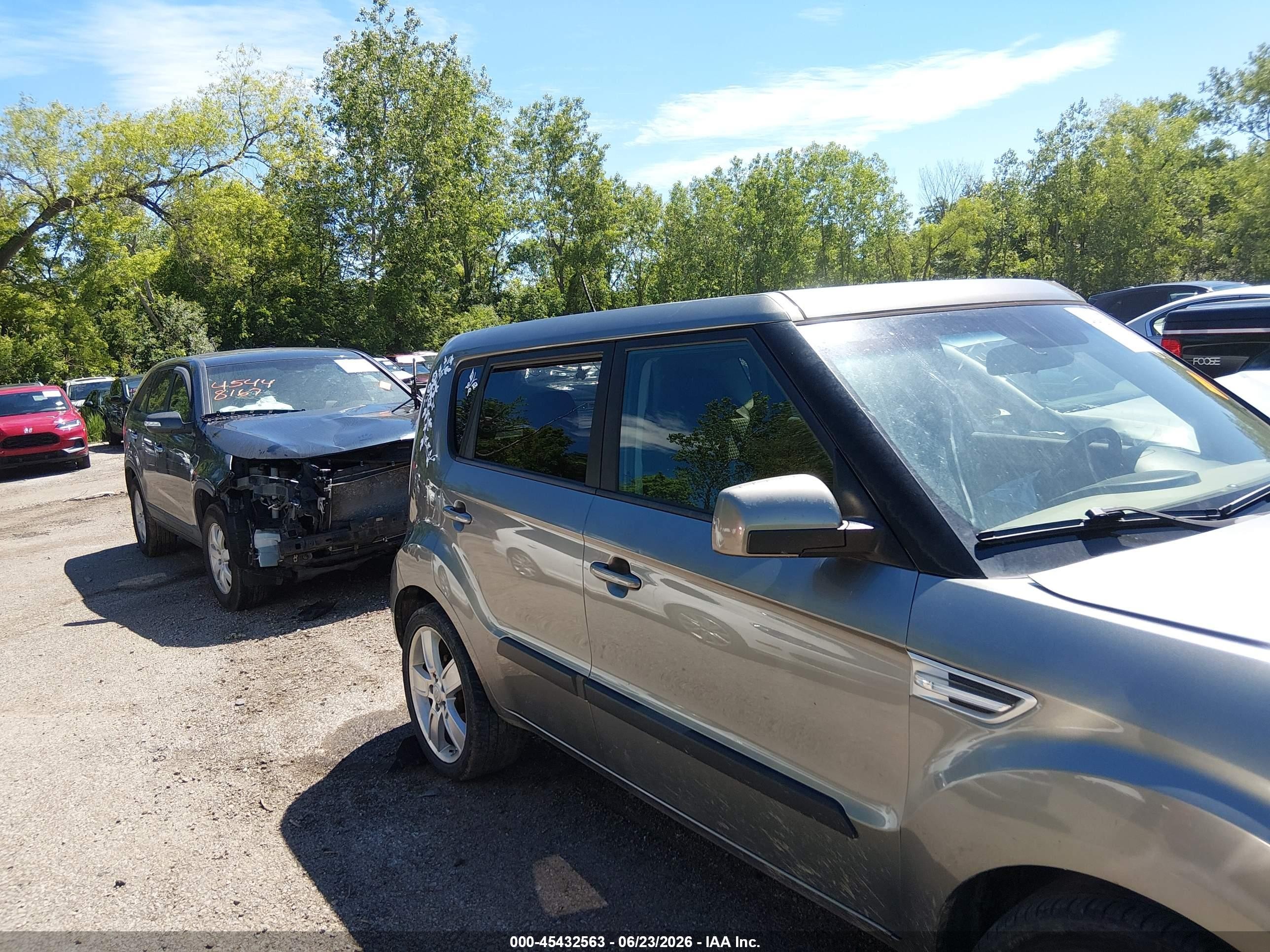 2011 Kia Soul ! Серый vin: KNDJT2A23B7281552