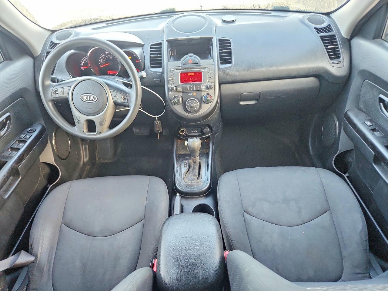 2011 Kia Soul Green vin: KNDJT2A23B7302190
