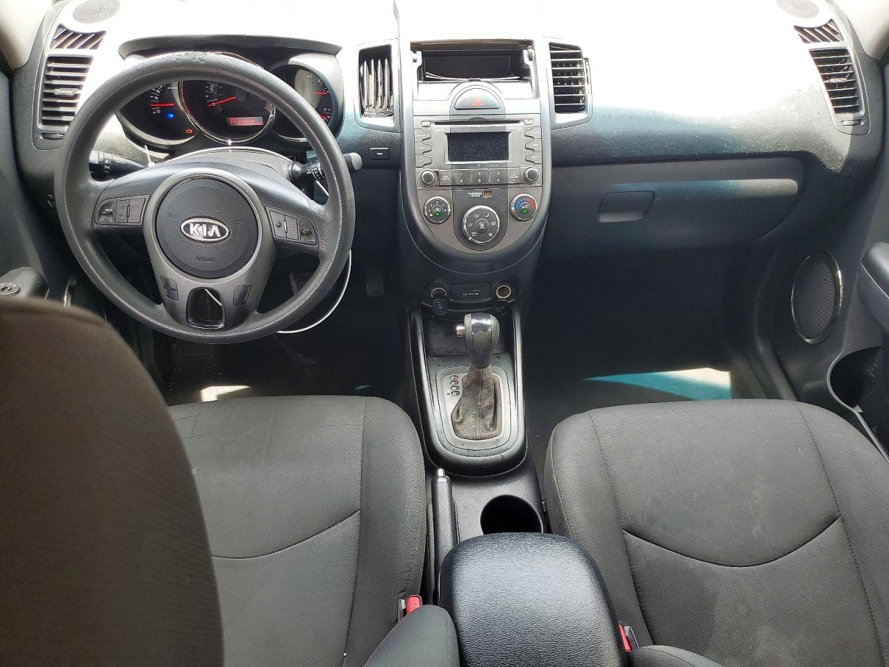 2011 Kia Soul + Blue vin: KNDJT2A23B7334217