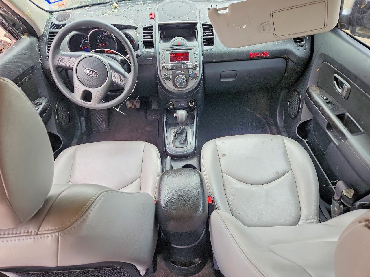 2011 Kia Soul + Silver vin: KNDJT2A23B7708096