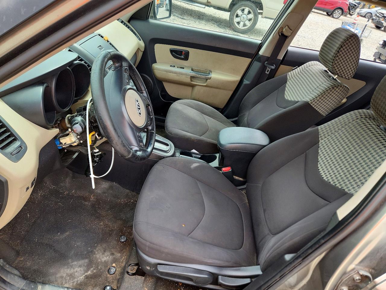 2010 Kia Soul + Gray vin: KNDJT2A24A7032756
