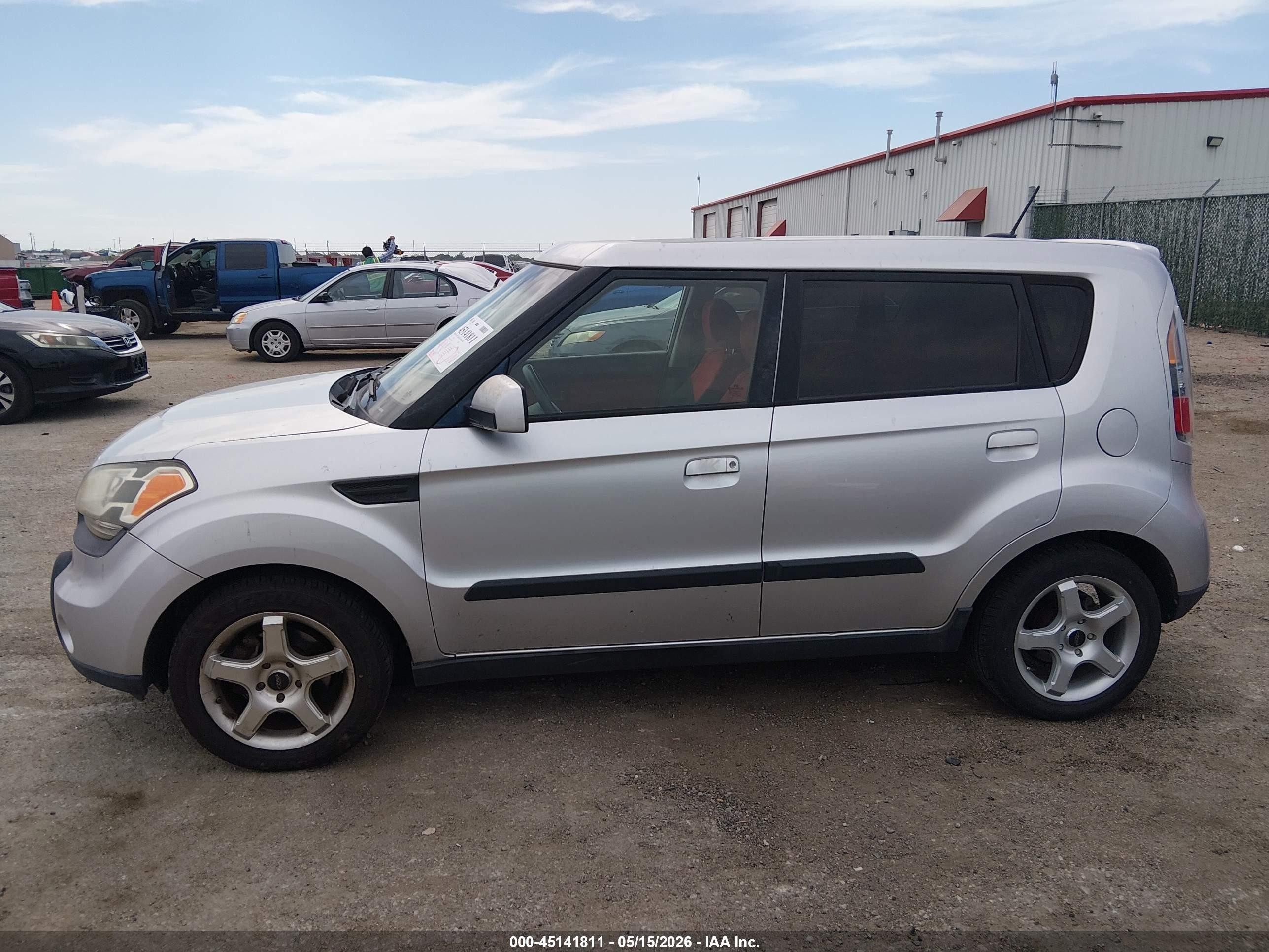 2010 Kia Soul Sport Silver vin: KNDJT2A24A7045166