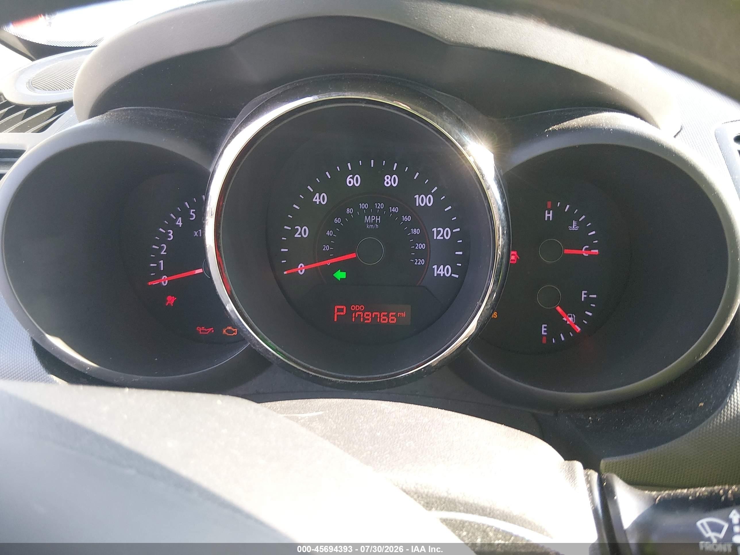 2010 Kia Soul + Silver vin: KNDJT2A24A7106628
