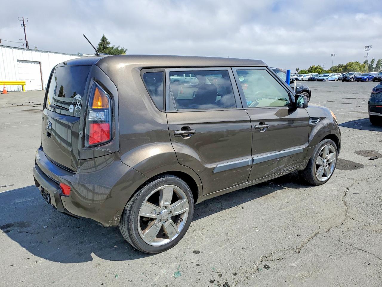 2011 Kia Soul ! Brown vin: KNDJT2A24B7253226