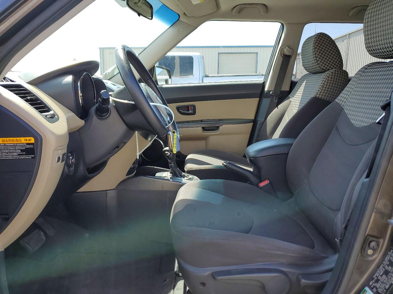 2011 Kia Soul ! Brown vin: KNDJT2A24B7253226