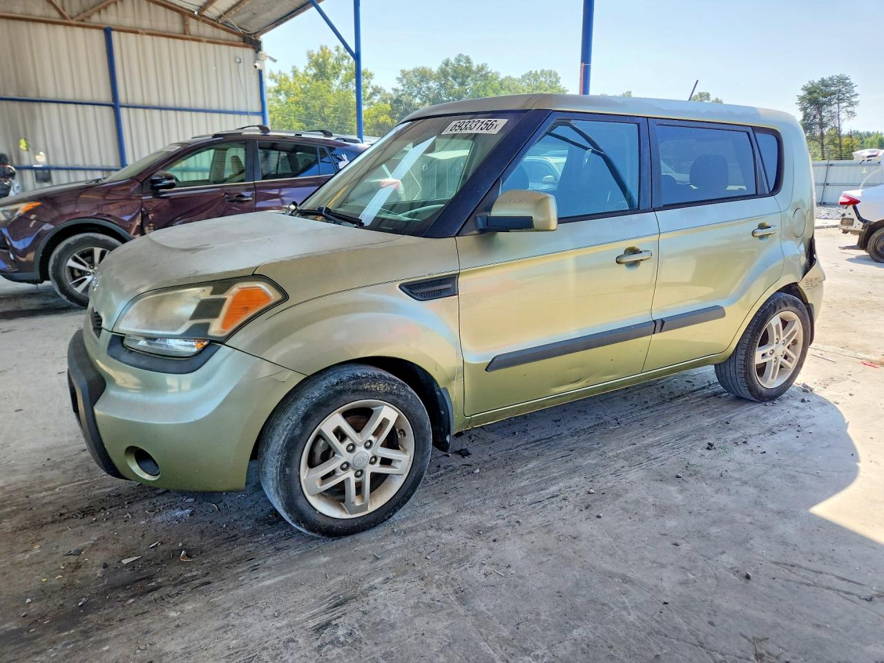 2011 Kia Soul + Green vin: KNDJT2A24B7255204