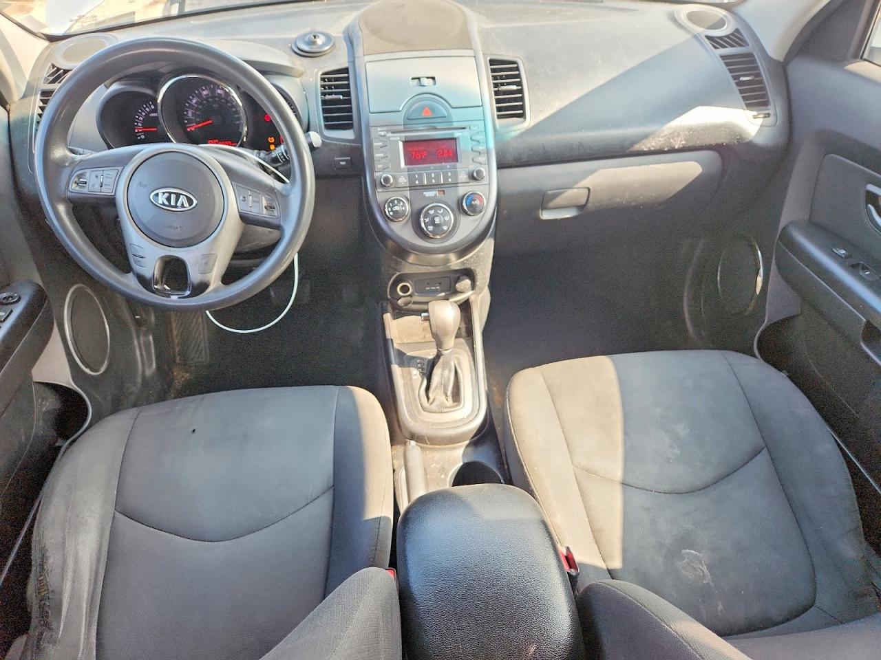 2011 Kia Soul + Silver vin: KNDJT2A24B7262802