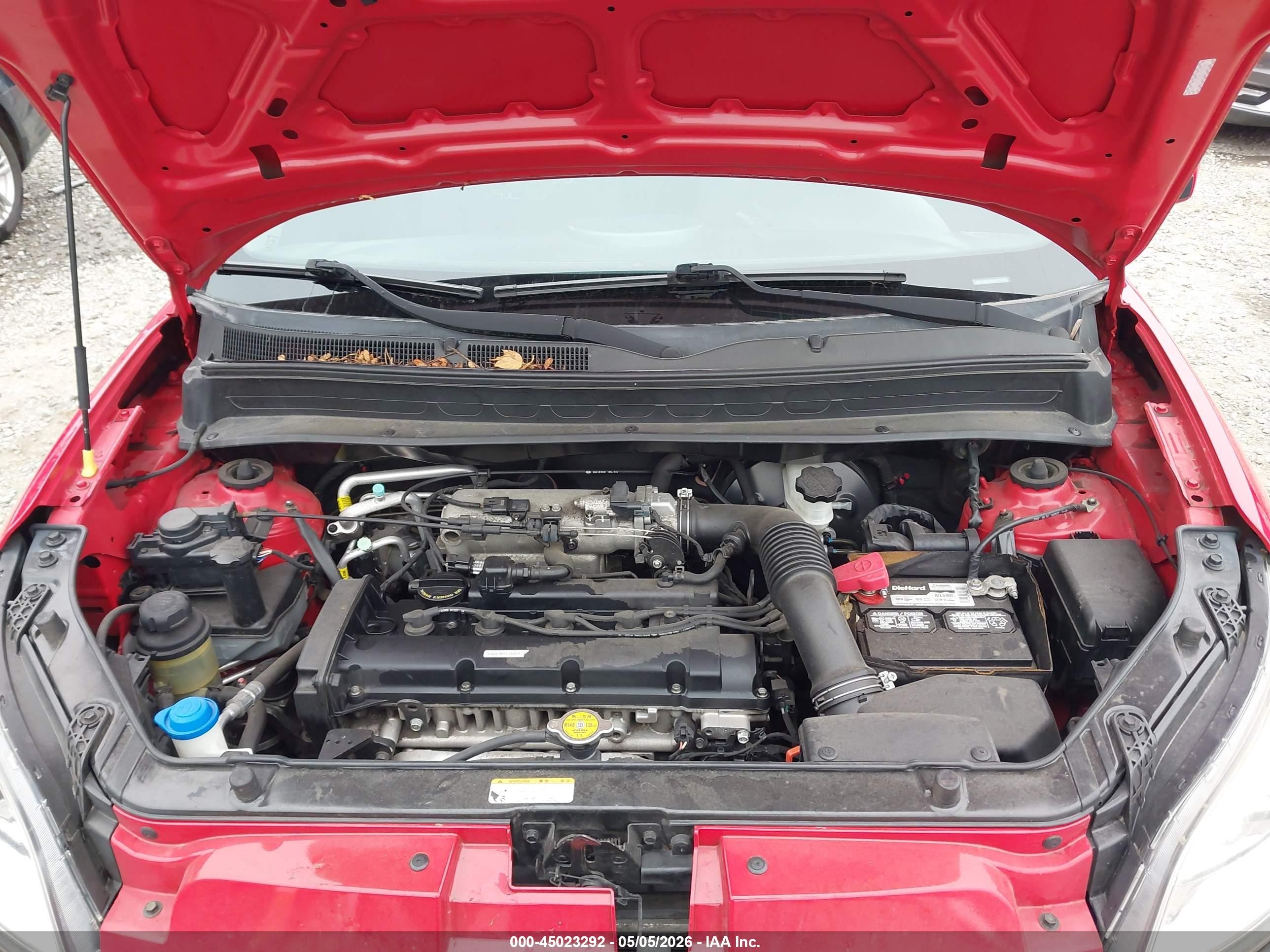 2011 Kia Soul + Red vin: KNDJT2A24B7274447