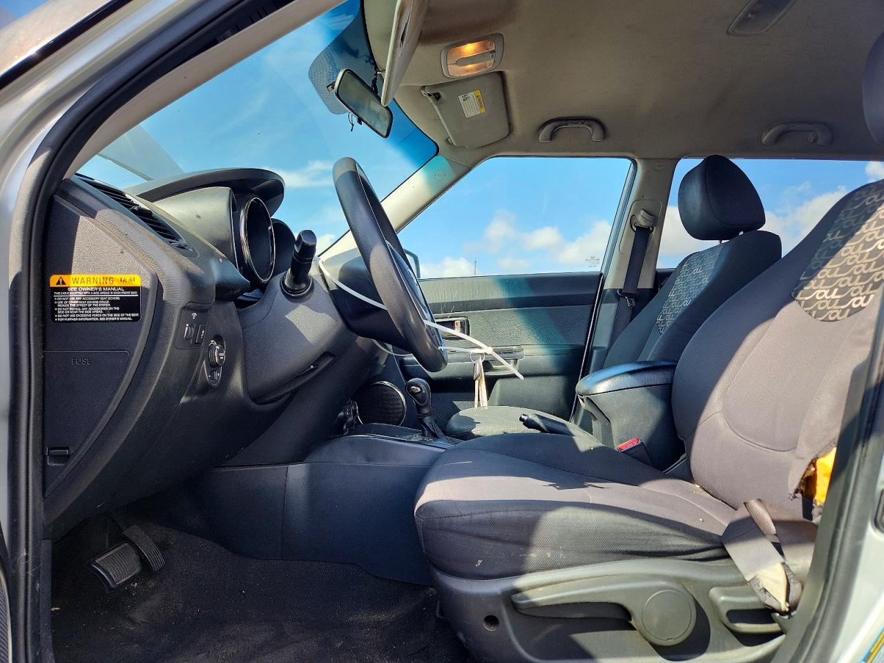 2011 Kia Soul + Silver vin: KNDJT2A24B7315787