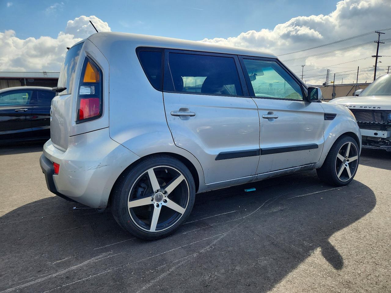 2011 Kia Soul + Silver vin: KNDJT2A24B7315787