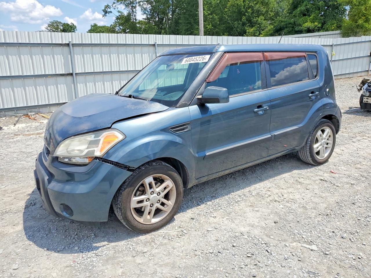 2011 Kia Soul Blue vin: KNDJT2A24B7331732