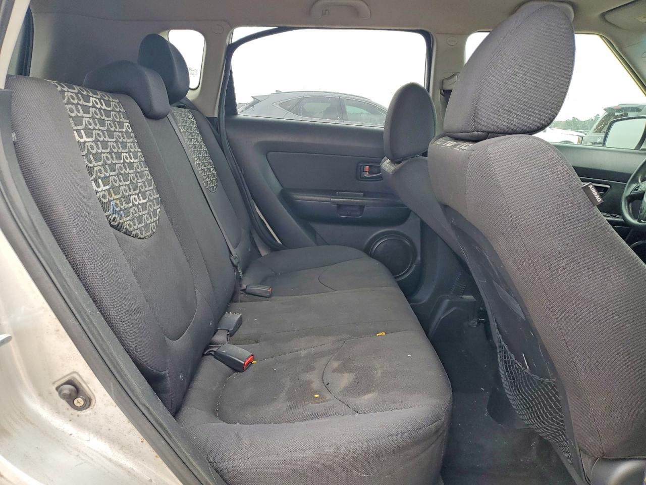 2011 Kia Soul + Silver vin: KNDJT2A24B7334145