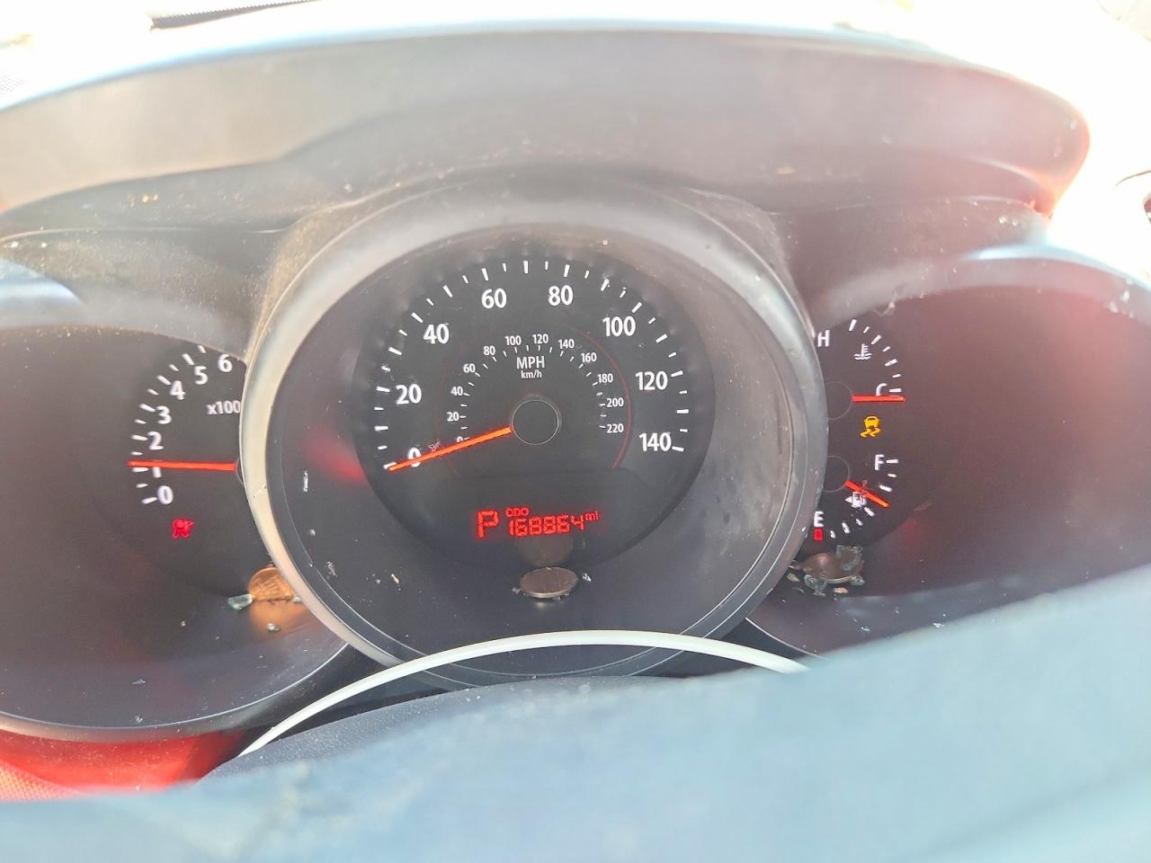 2010 Kia Soul + Black vin: KNDJT2A25A7036265