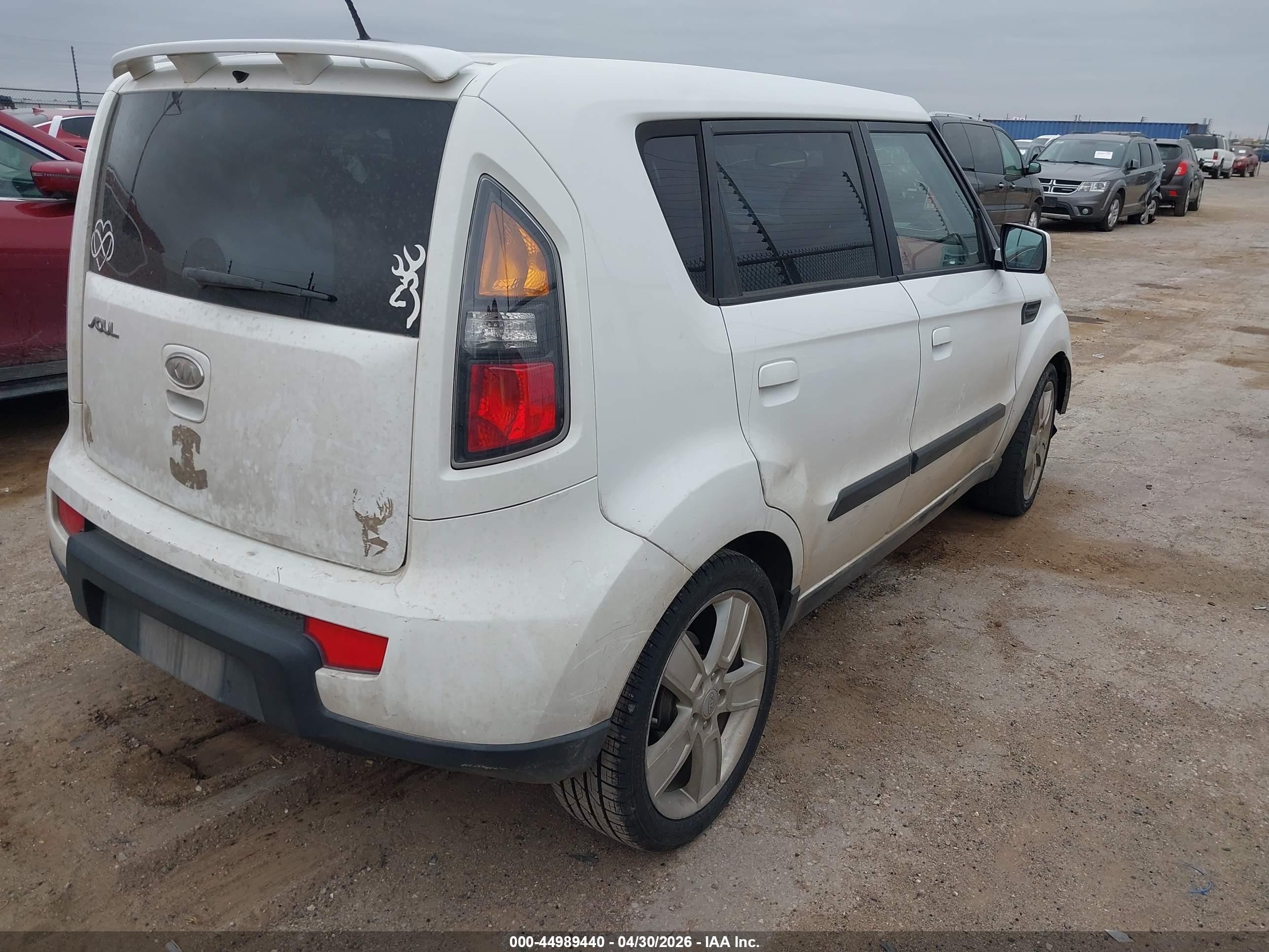 2010 Kia Soul Sport White vin: KNDJT2A25A7036735