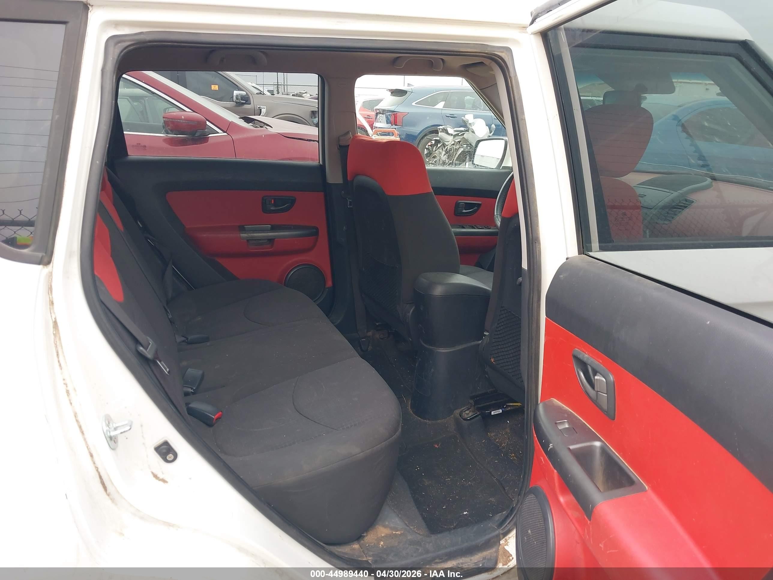 2010 Kia Soul Sport White vin: KNDJT2A25A7036735