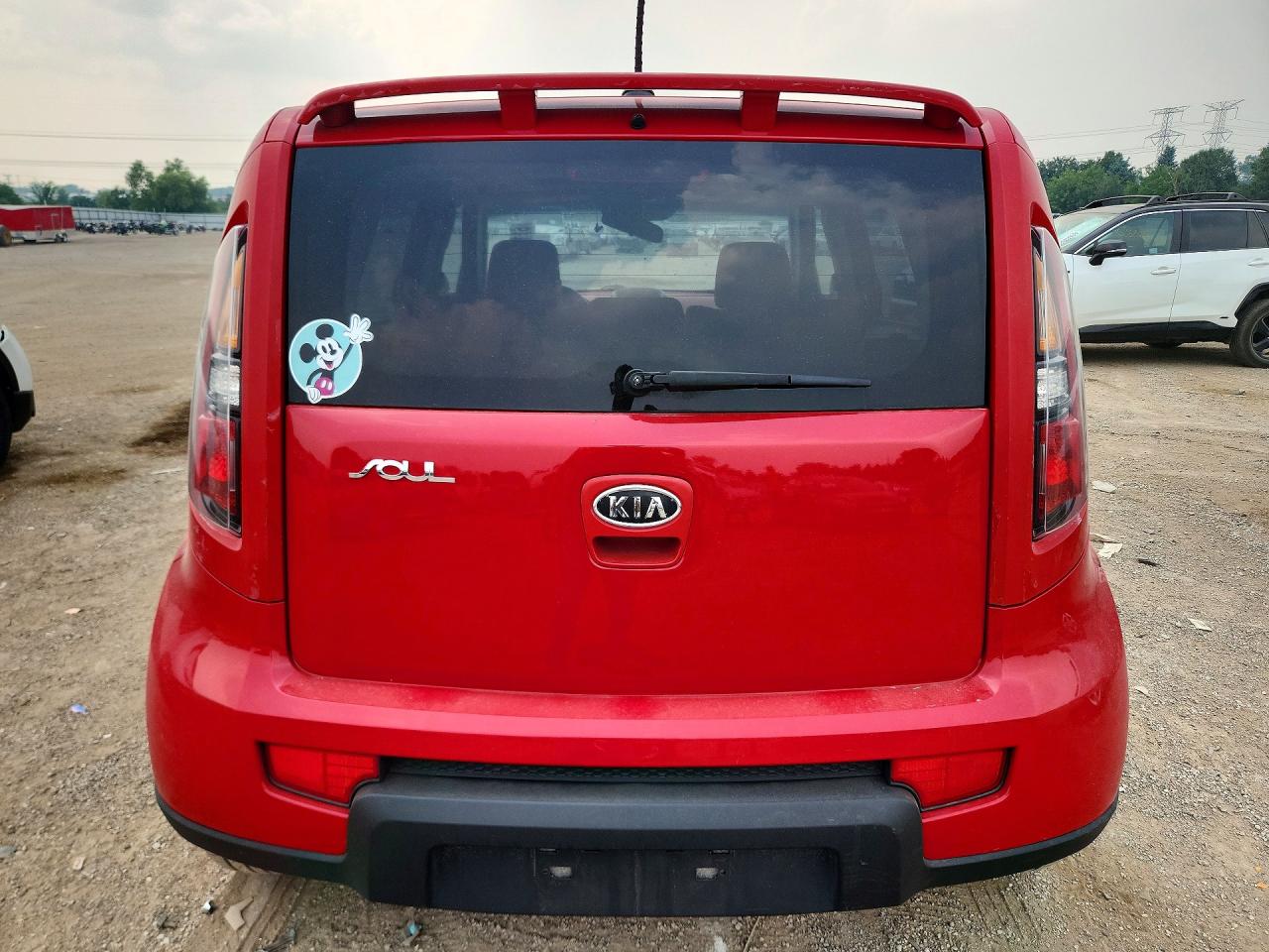 2010 Kia Soul + Red vin: KNDJT2A25A7046763