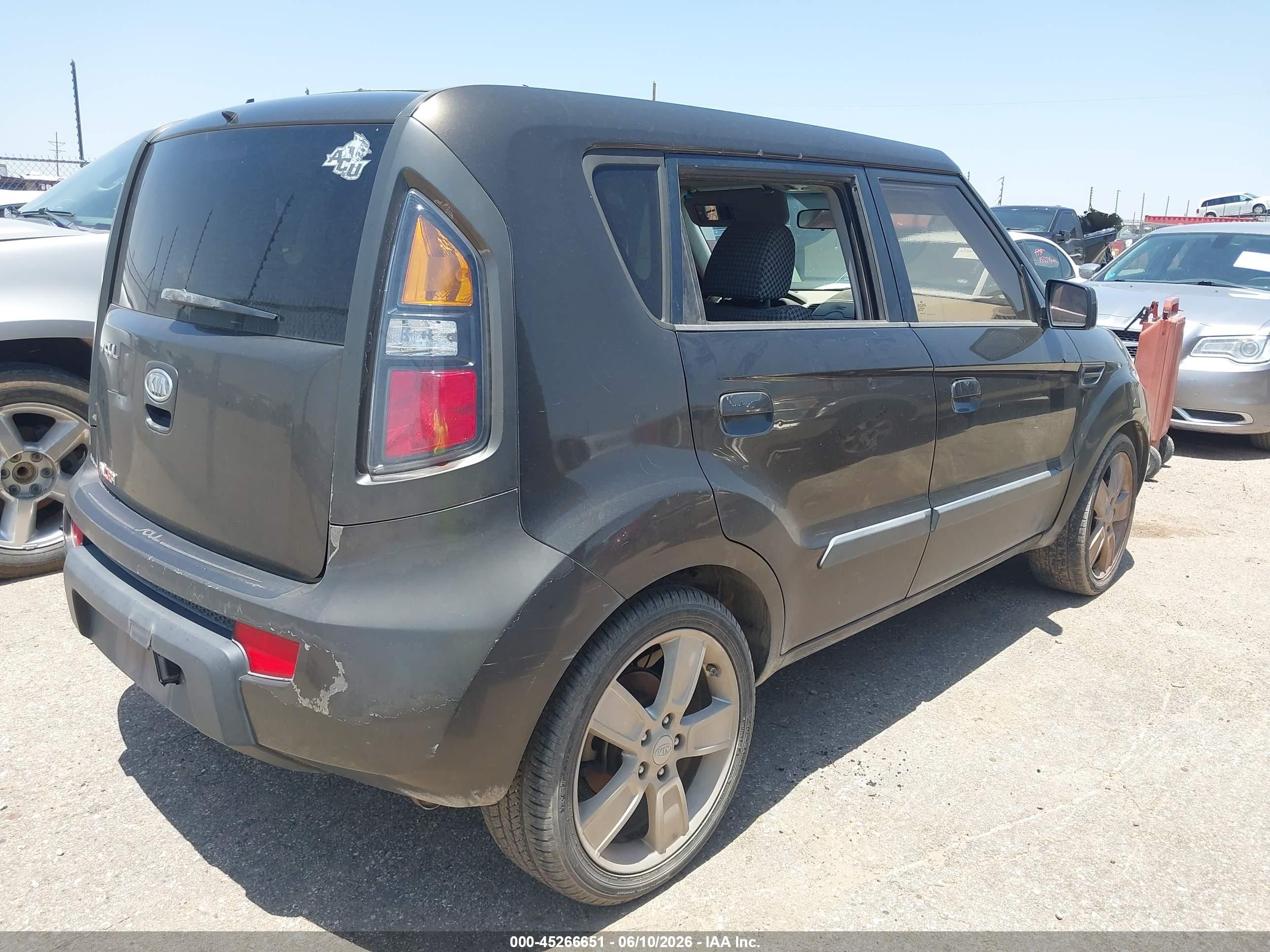 2010 Kia Soul ! Коричневый vin: KNDJT2A25A7094764