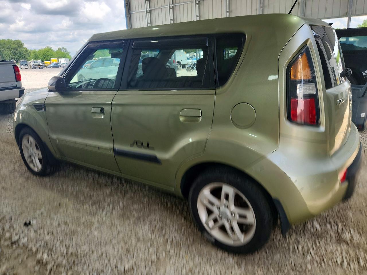 2010 Kia Soul + Зеленый vin: KNDJT2A25A7166496