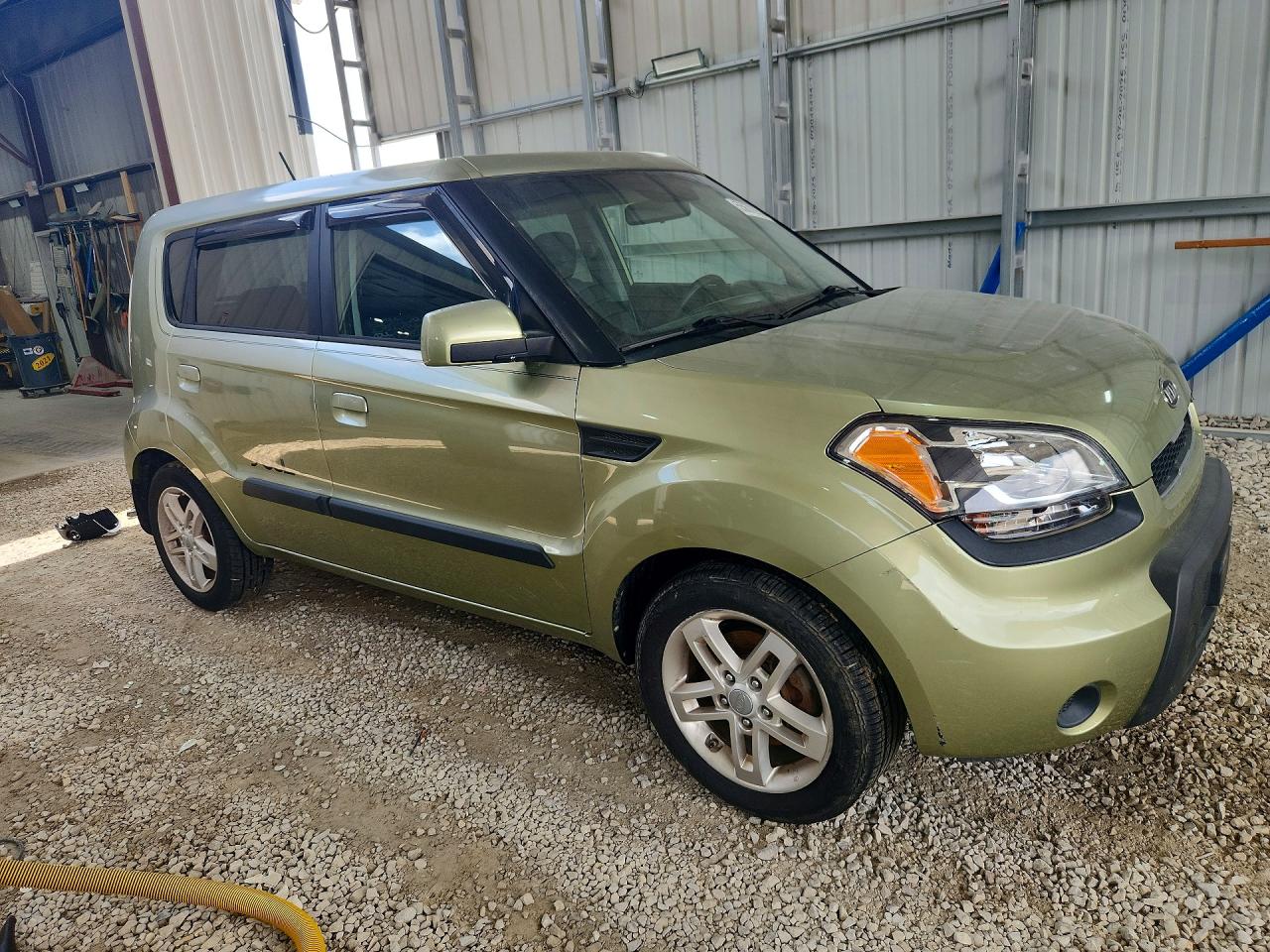 2010 Kia Soul + Зеленый vin: KNDJT2A25A7166496
