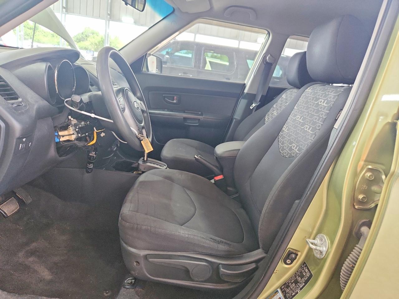 2010 Kia Soul + Зеленый vin: KNDJT2A25A7166496