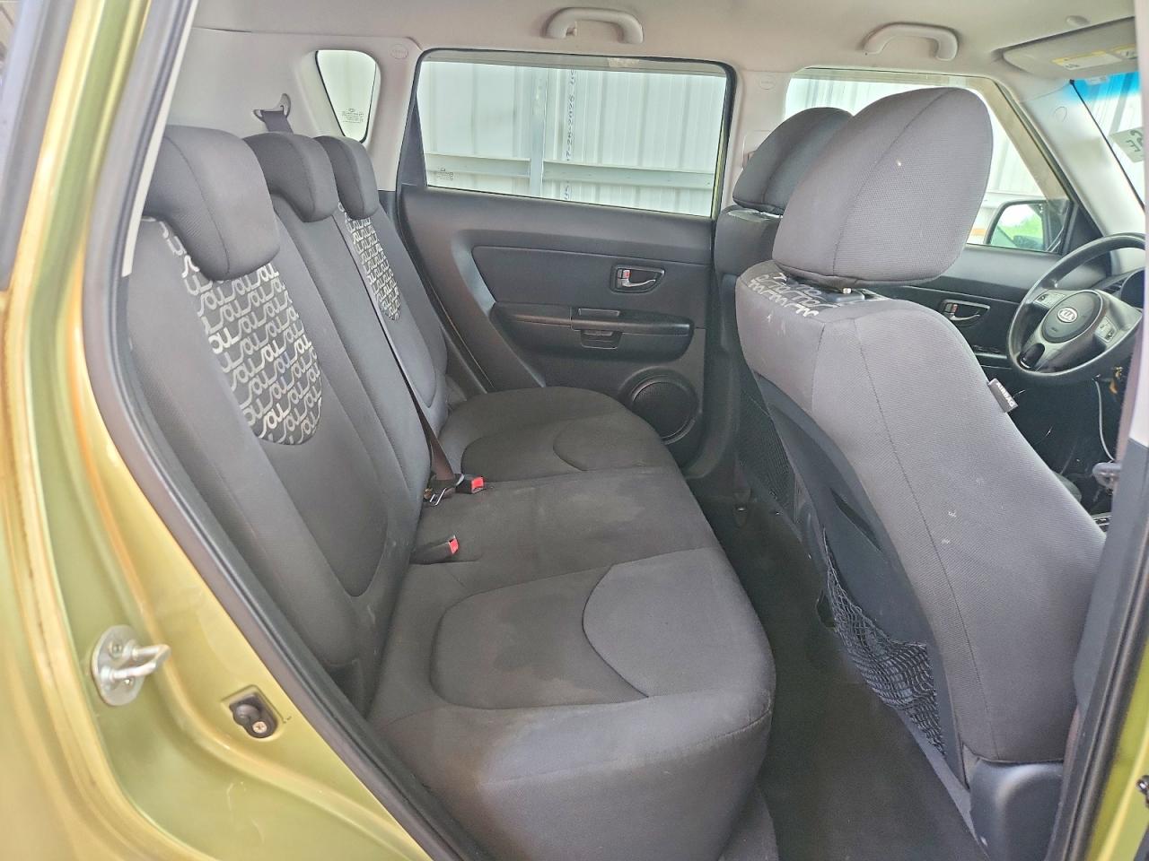 2010 Kia Soul + Зеленый vin: KNDJT2A25A7166496