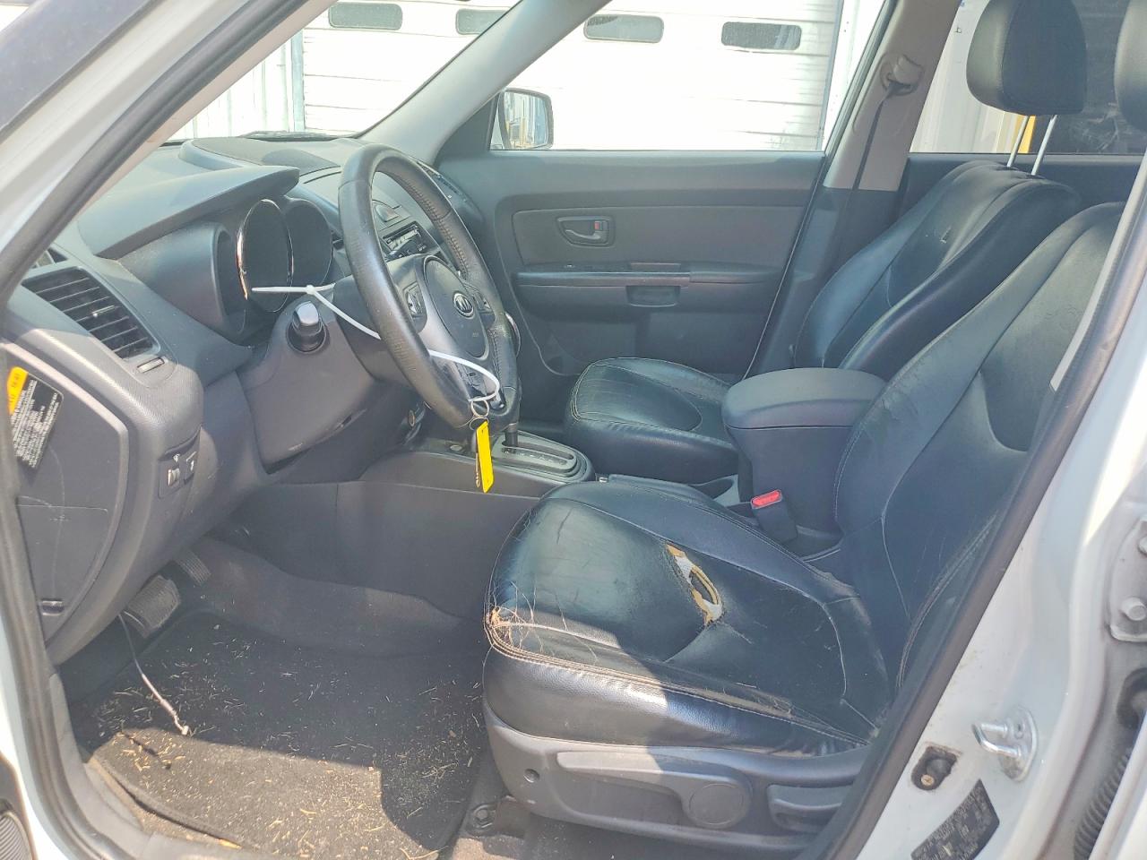 2010 Kia Soul + Gray vin: KNDJT2A25A7170600