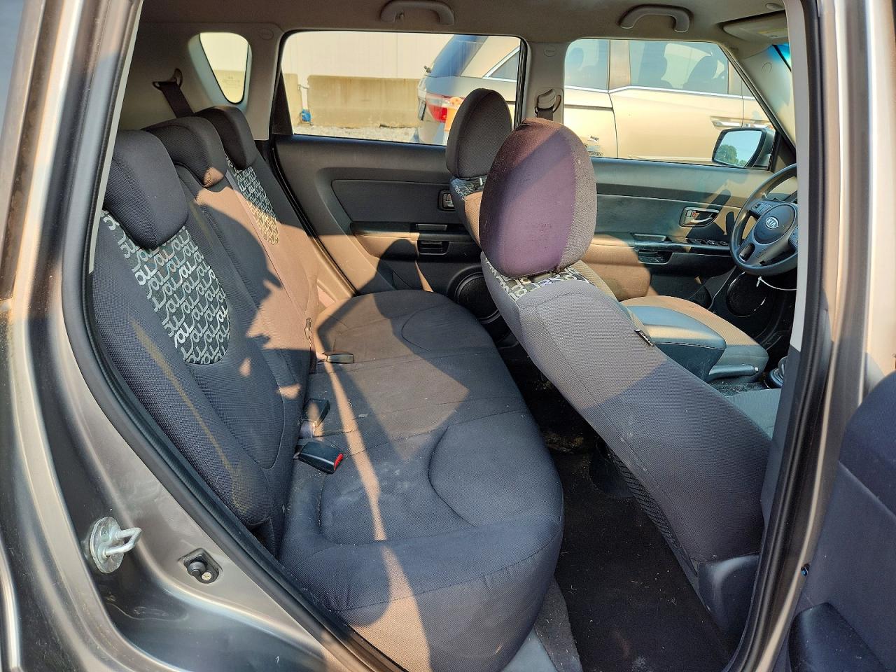 2010 Kia Soul + Серый vin: KNDJT2A25A7172413