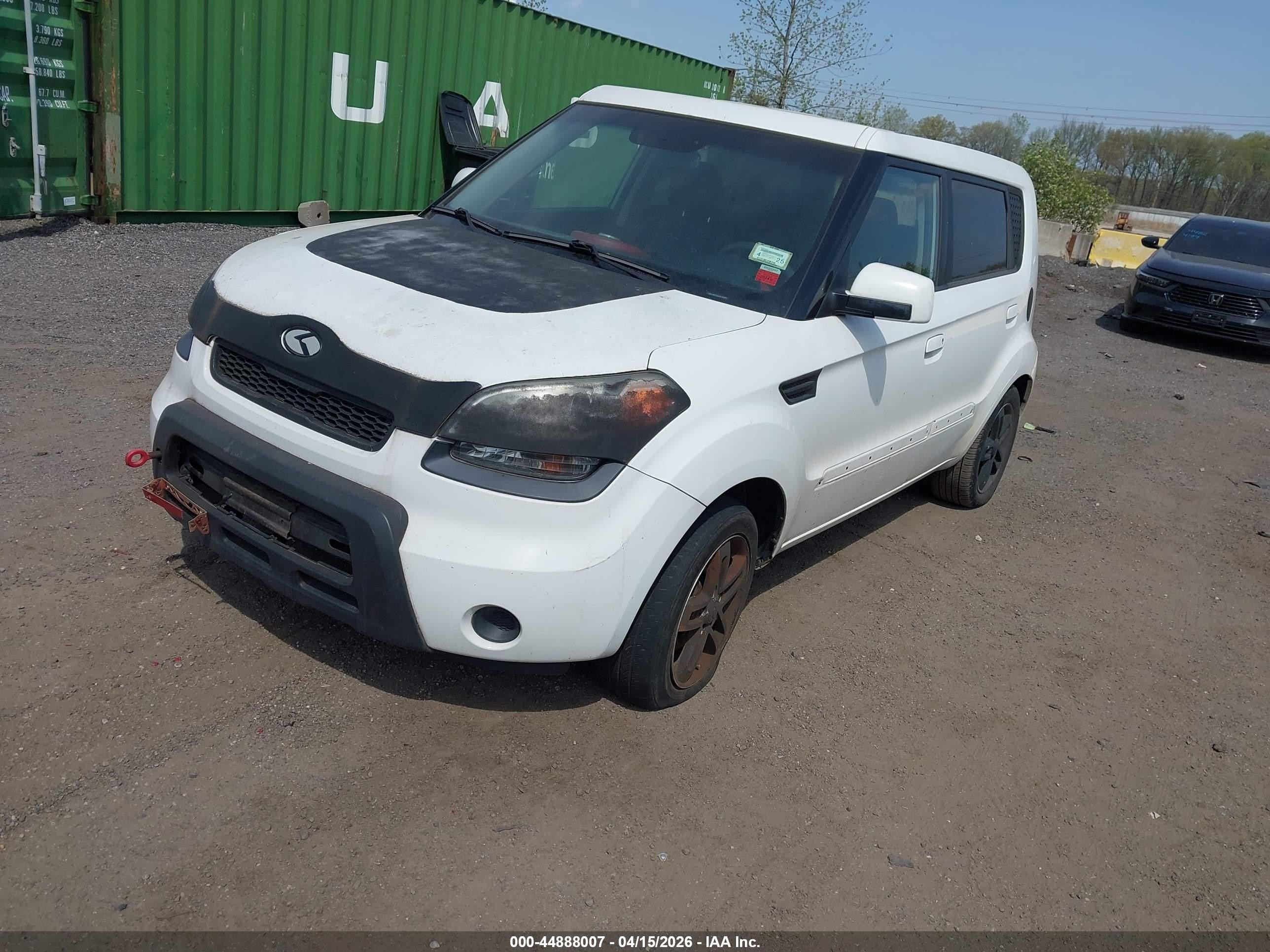 2010 Kia Soul + White vin: KNDJT2A25A7701875