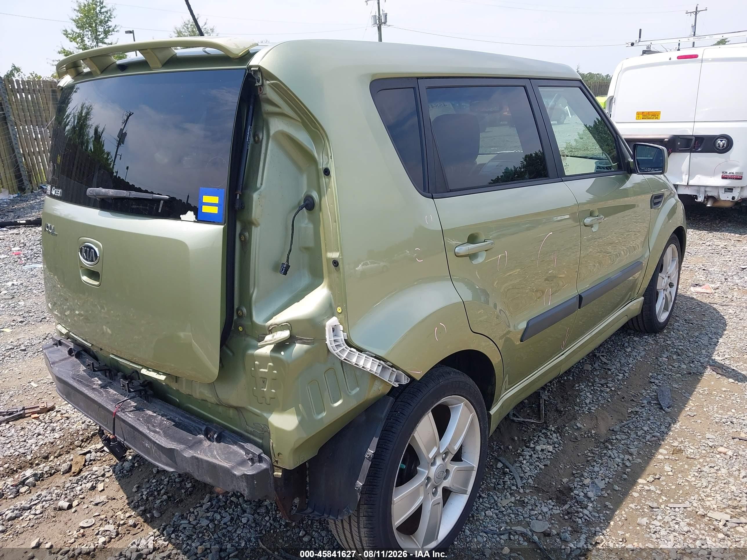 2011 Kia Soul ! Green vin: KNDJT2A25B7199144