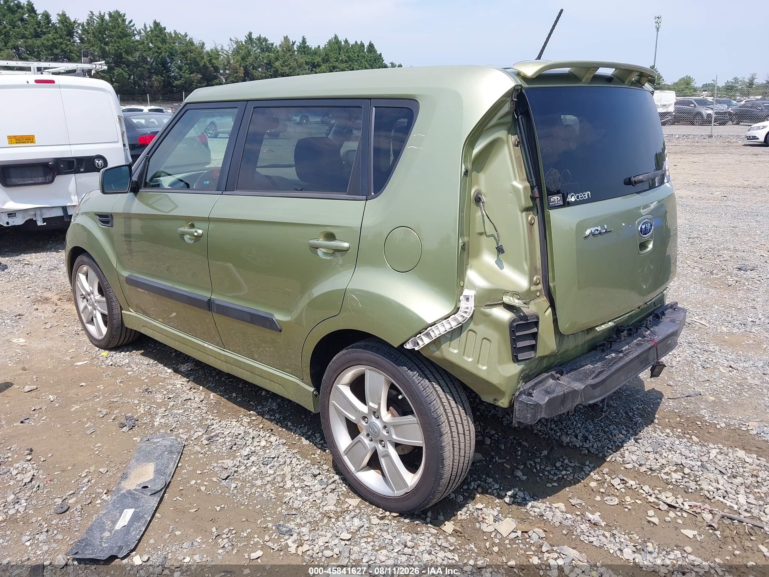 2011 Kia Soul ! Green vin: KNDJT2A25B7199144
