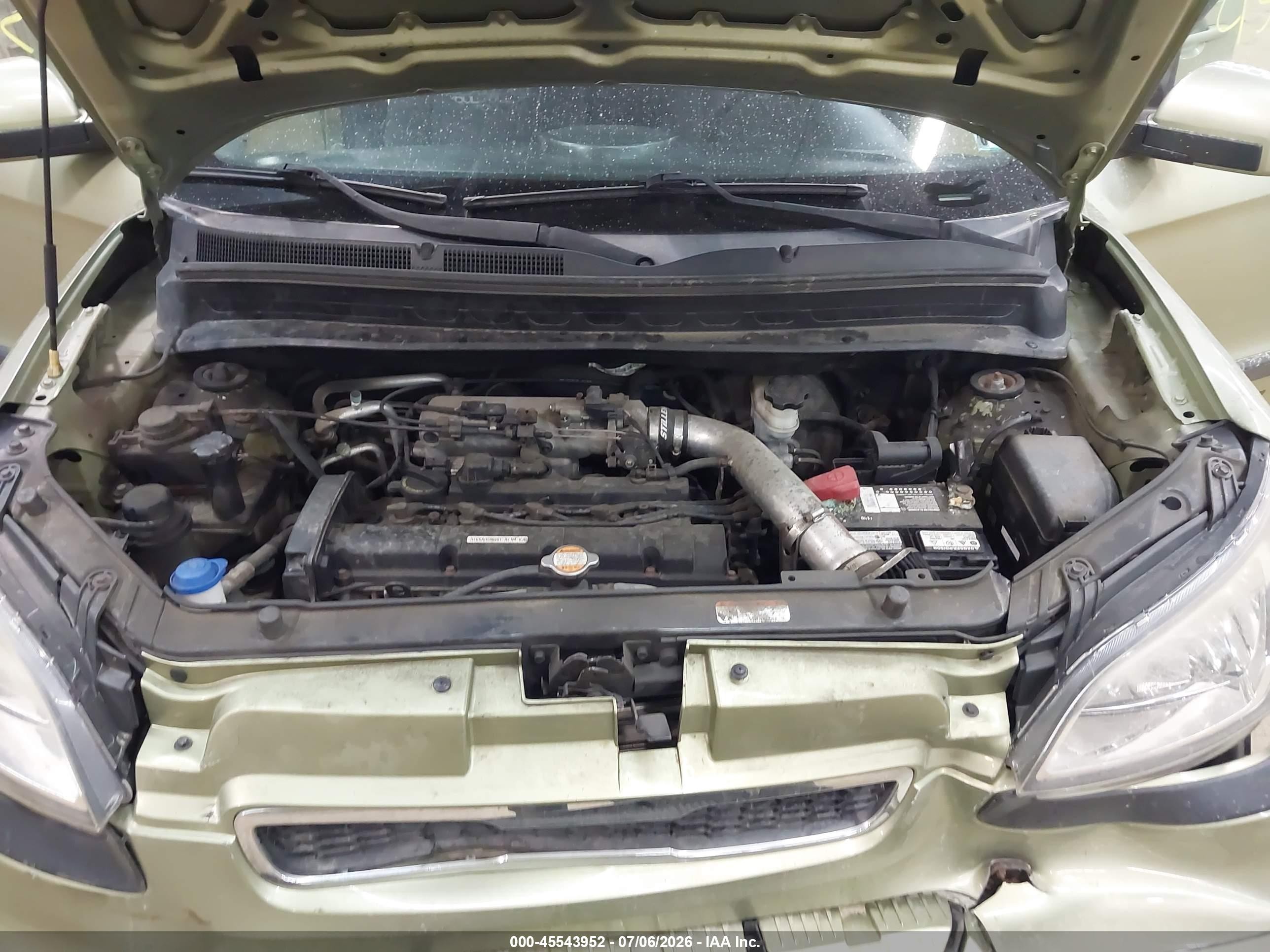 2011 Kia Soul + Green vin: KNDJT2A25B7204214