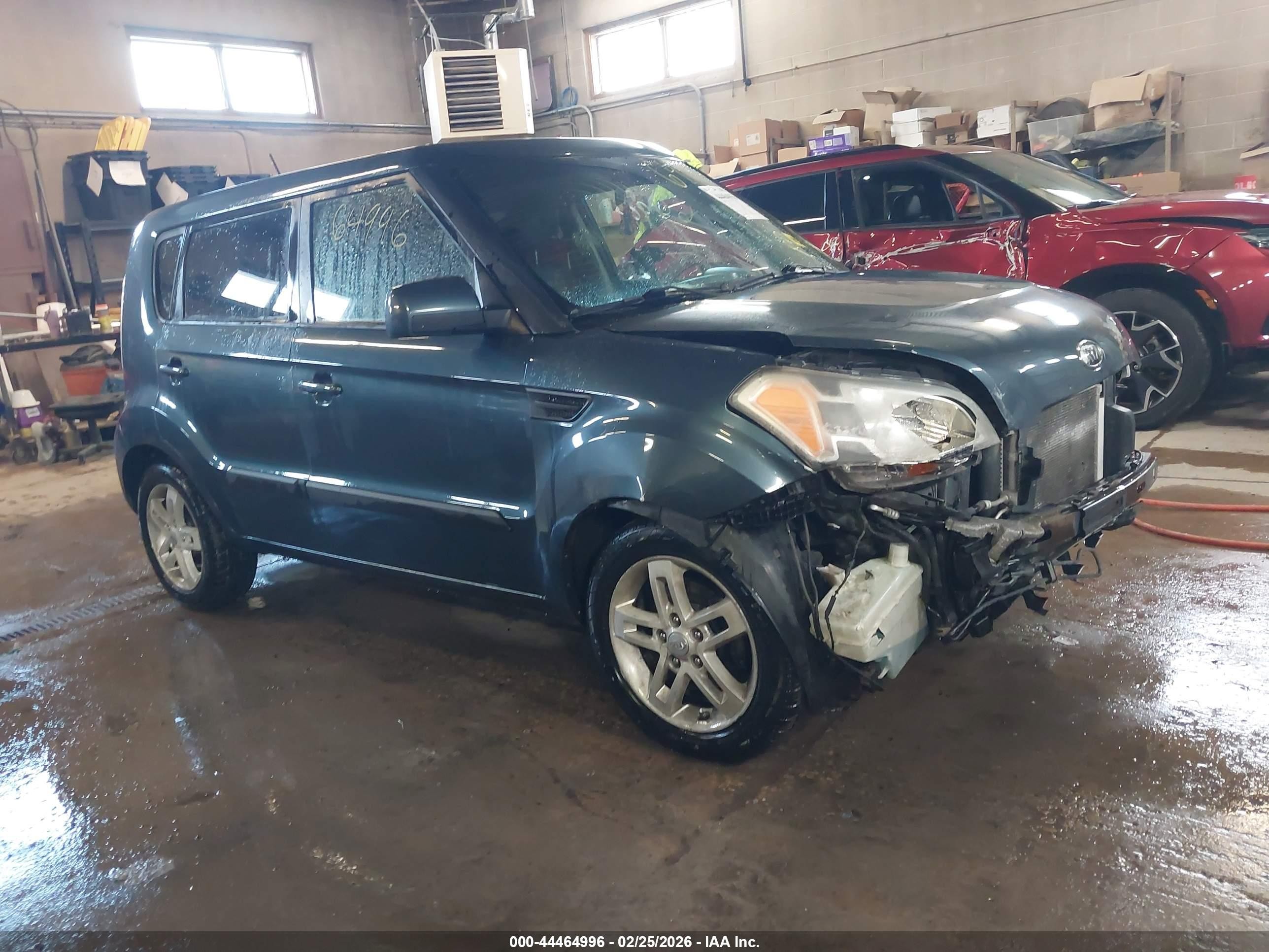 2011 Kia Soul + Turquoise vin: KNDJT2A25B7214726