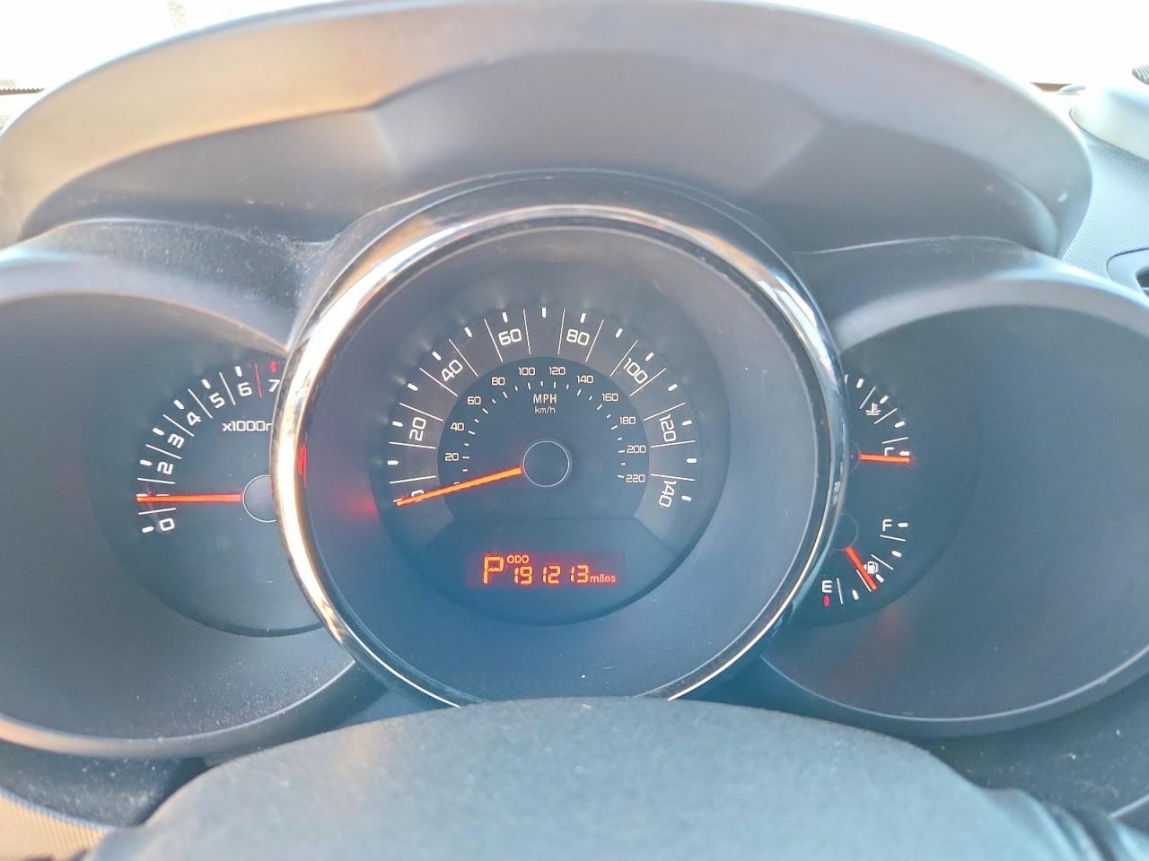 2011 Kia Soul + Зеленый vin: KNDJT2A25B7235138