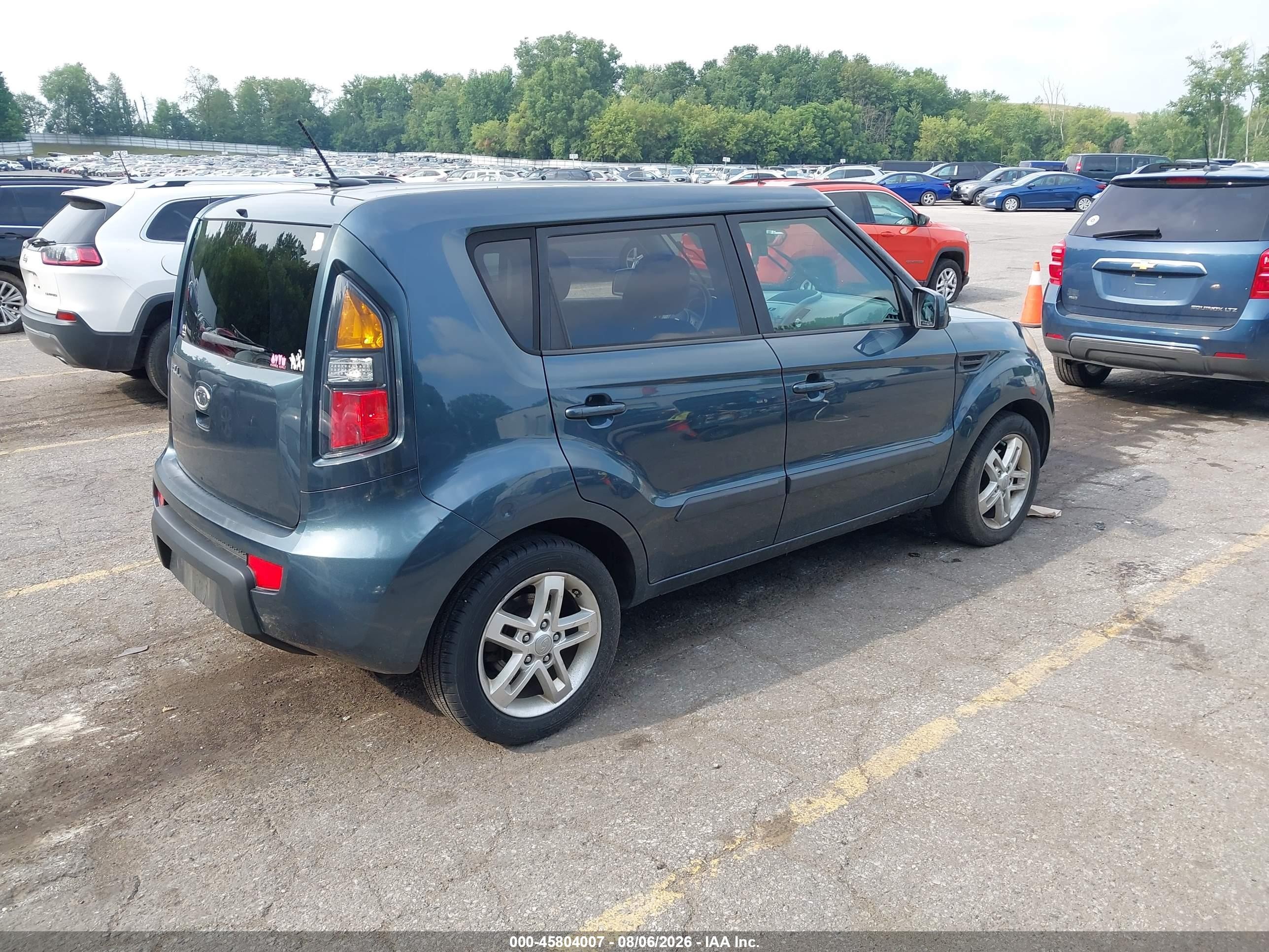 2011 Kia Soul + Серый vin: KNDJT2A25B7251744